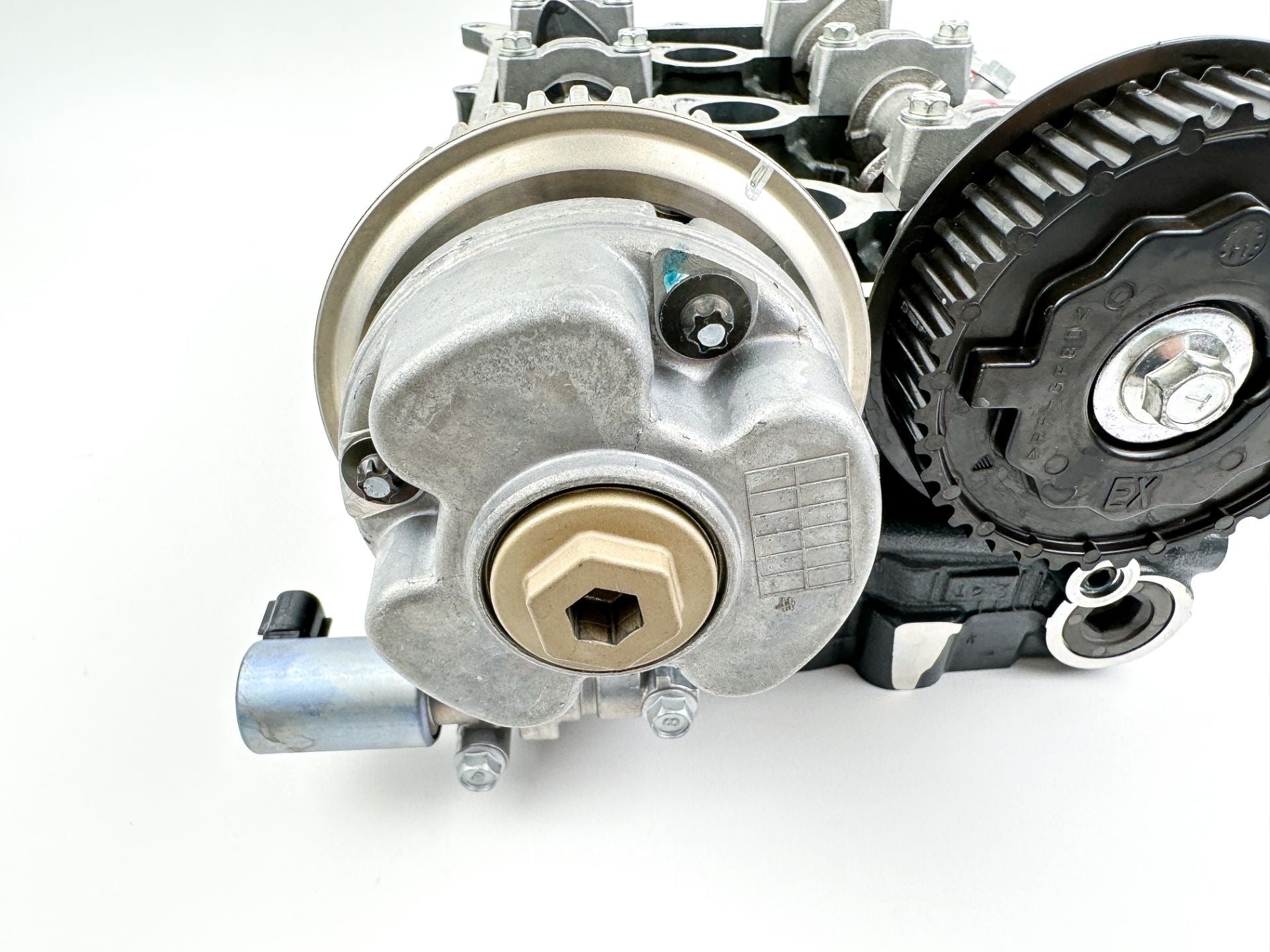 2015 Yamaha 250 HP 4 Stroke Outboard Starboard Cylinder Head 6CE-W009A-01-9S OEM