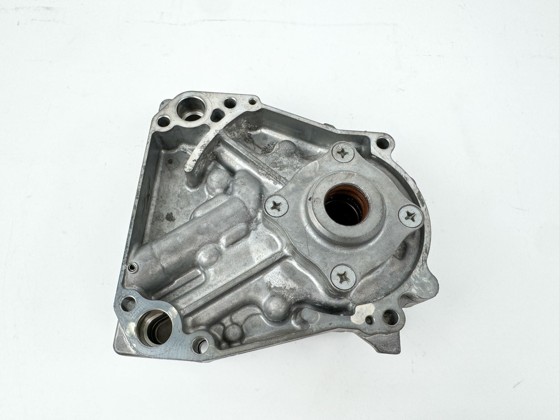 2001 Yamaha 80 HP 4 Stroke Outboard Oil Pump 67F-13300-00-00 OEM