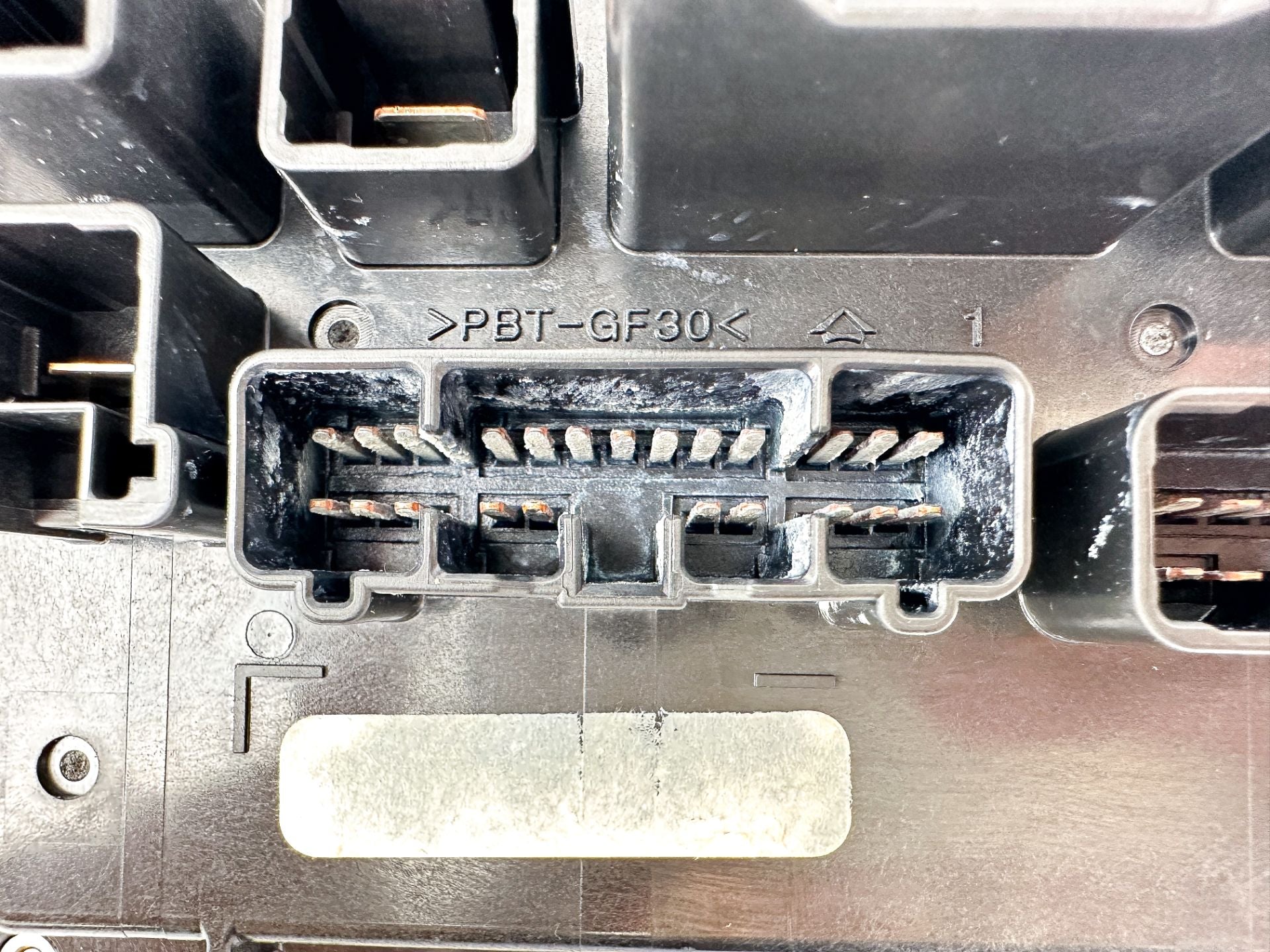 2014 Yamaha 200 HP 4 Stroke Outboard Fuse Box 6DA-82170-00-00 OEM
