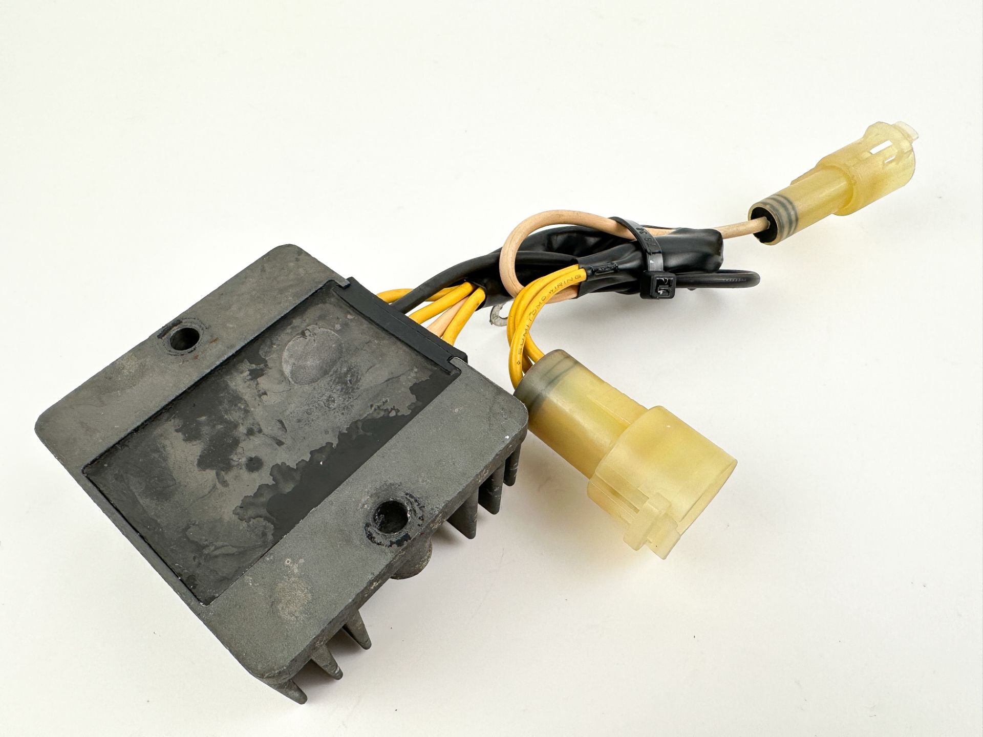 2003 Suzuki 60 HP 4 Stroke Outboard Rectifier & Regulator 32800-92E20 OEM