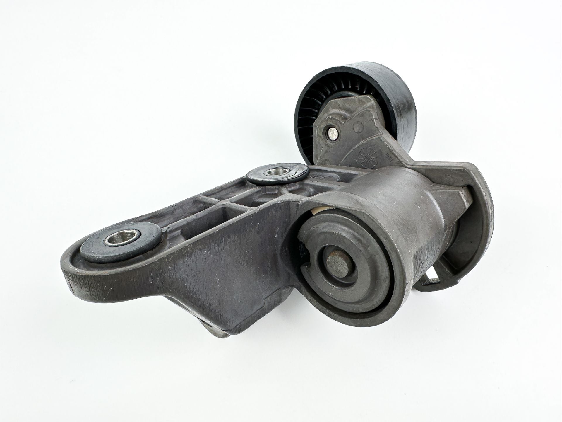 2008 Mercury 300 HP 4 Stroke Outboard Belt Tensioner 885349T05 OEM