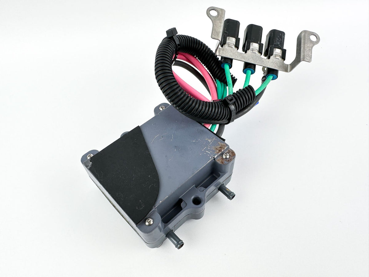 2007 Yamaha 250 HP 2 Stroke Outboard Rectifier & Regulator 60V-81960-02-00 OEM