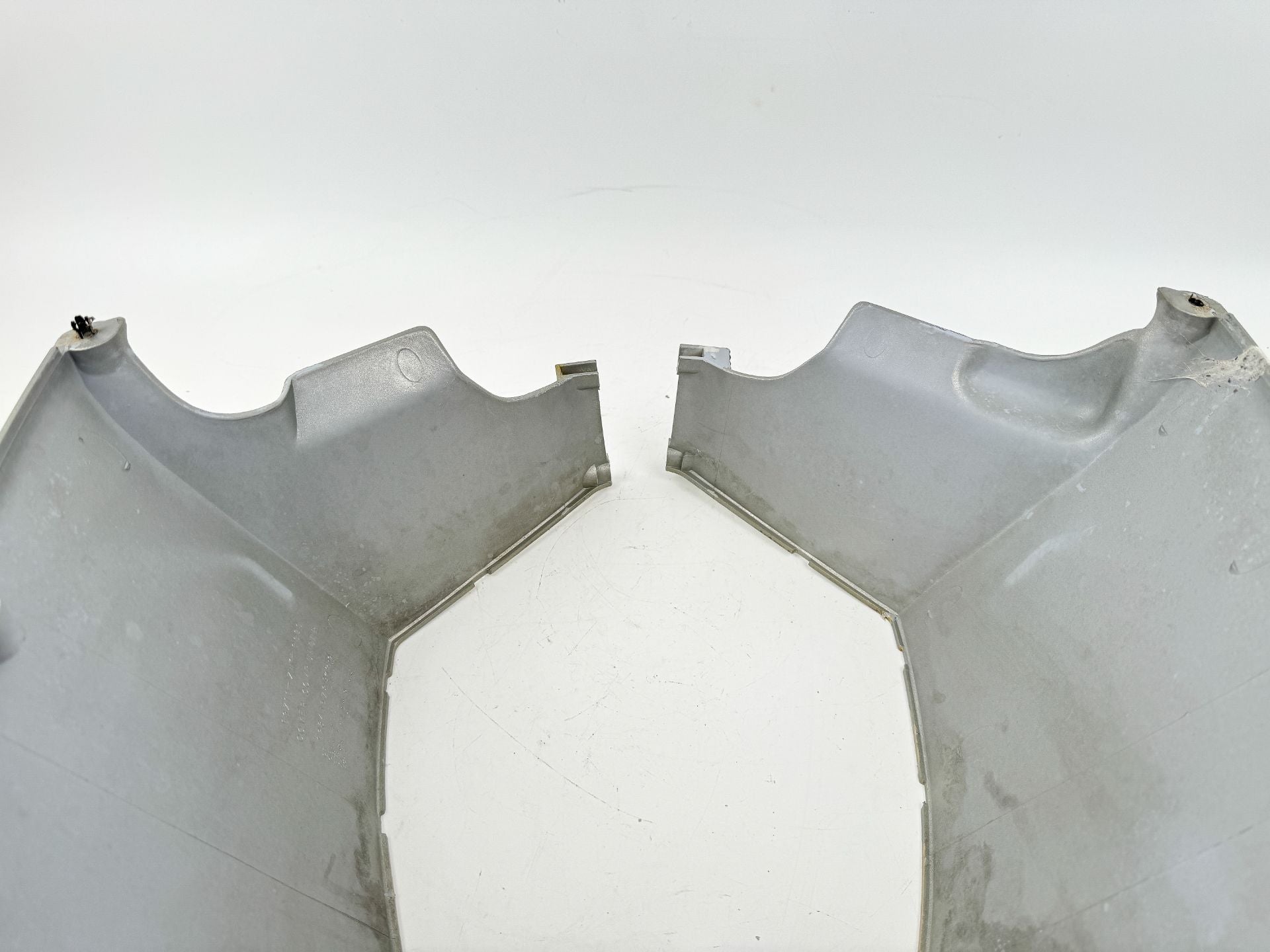 2000 Honda 75 HP 4 Stroke Outboard Lower Apron Cover 63710-ZW1-000ZA OEM