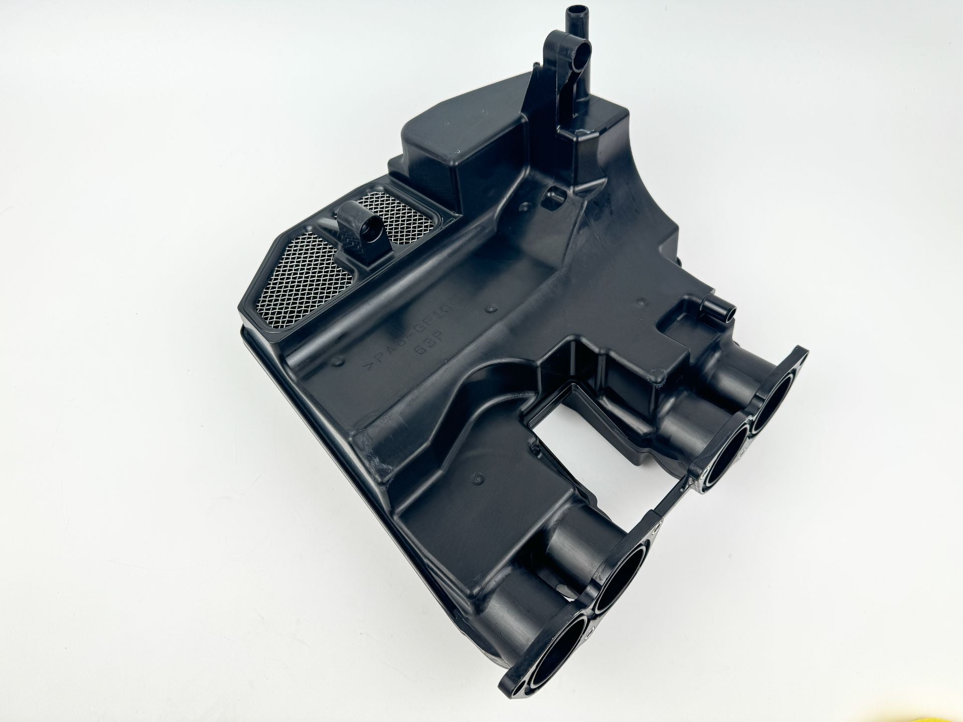 2018 Yamaha 150 HP 4 Stroke Outboard Intake Air Silencer Assembly 63P-14440-00-00 OEM