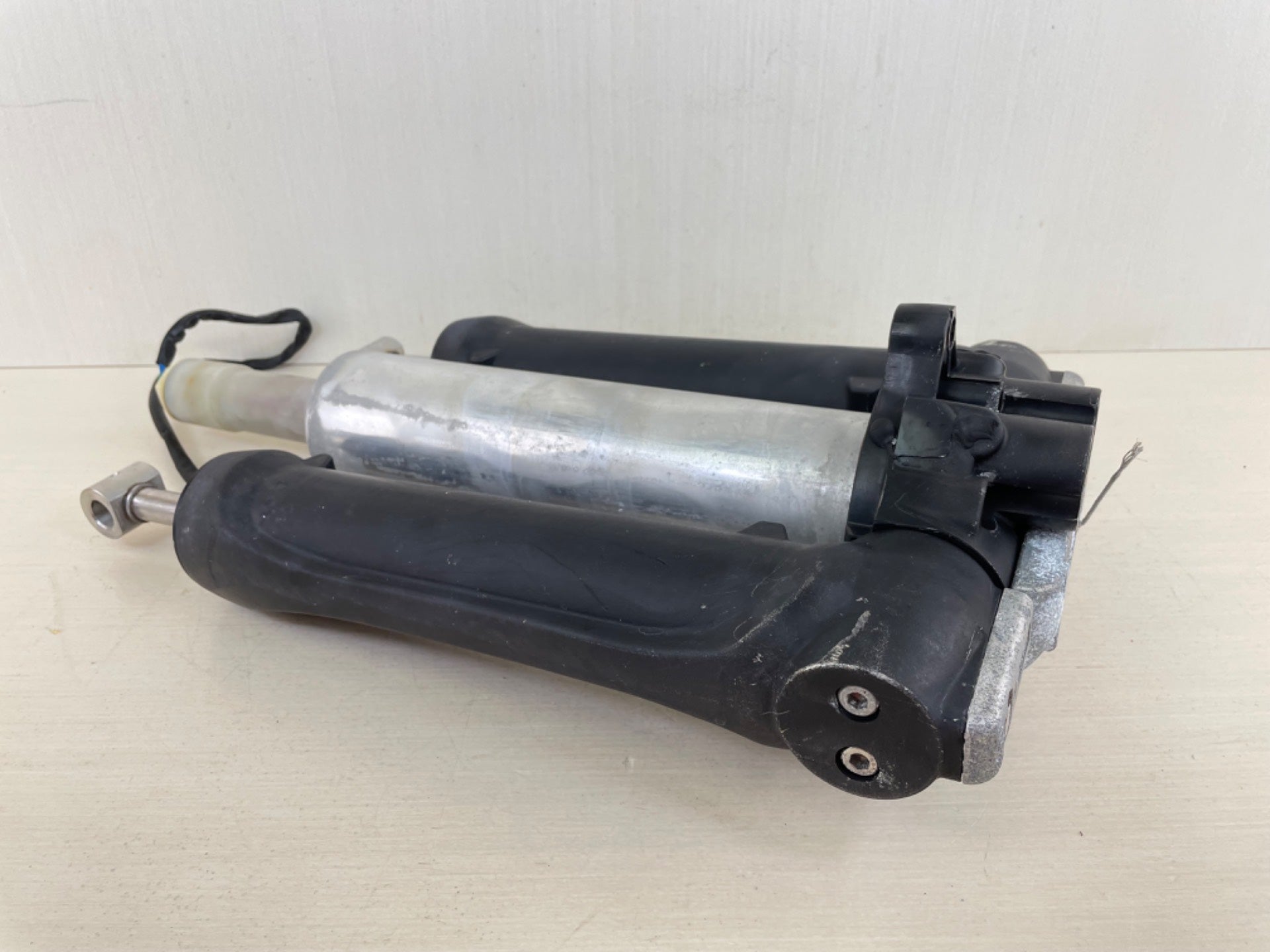 Mercury 200 225 250 275 300 HP Verado Trim Cylinder Setup Assembly