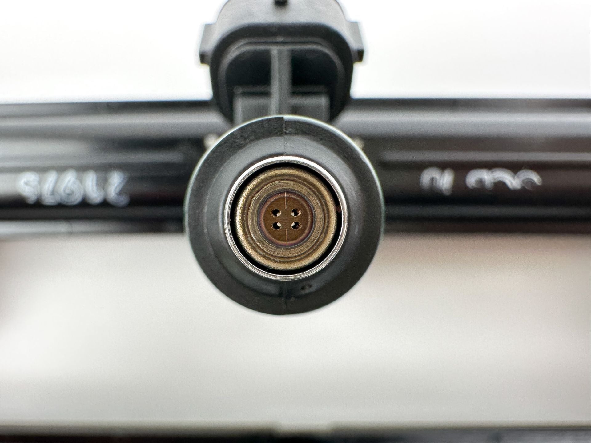 2019 Yamaha 250 HP 4 Stroke Outboard Fuel Injector Set W/ Rail 6CB-13161-10-00 OEM