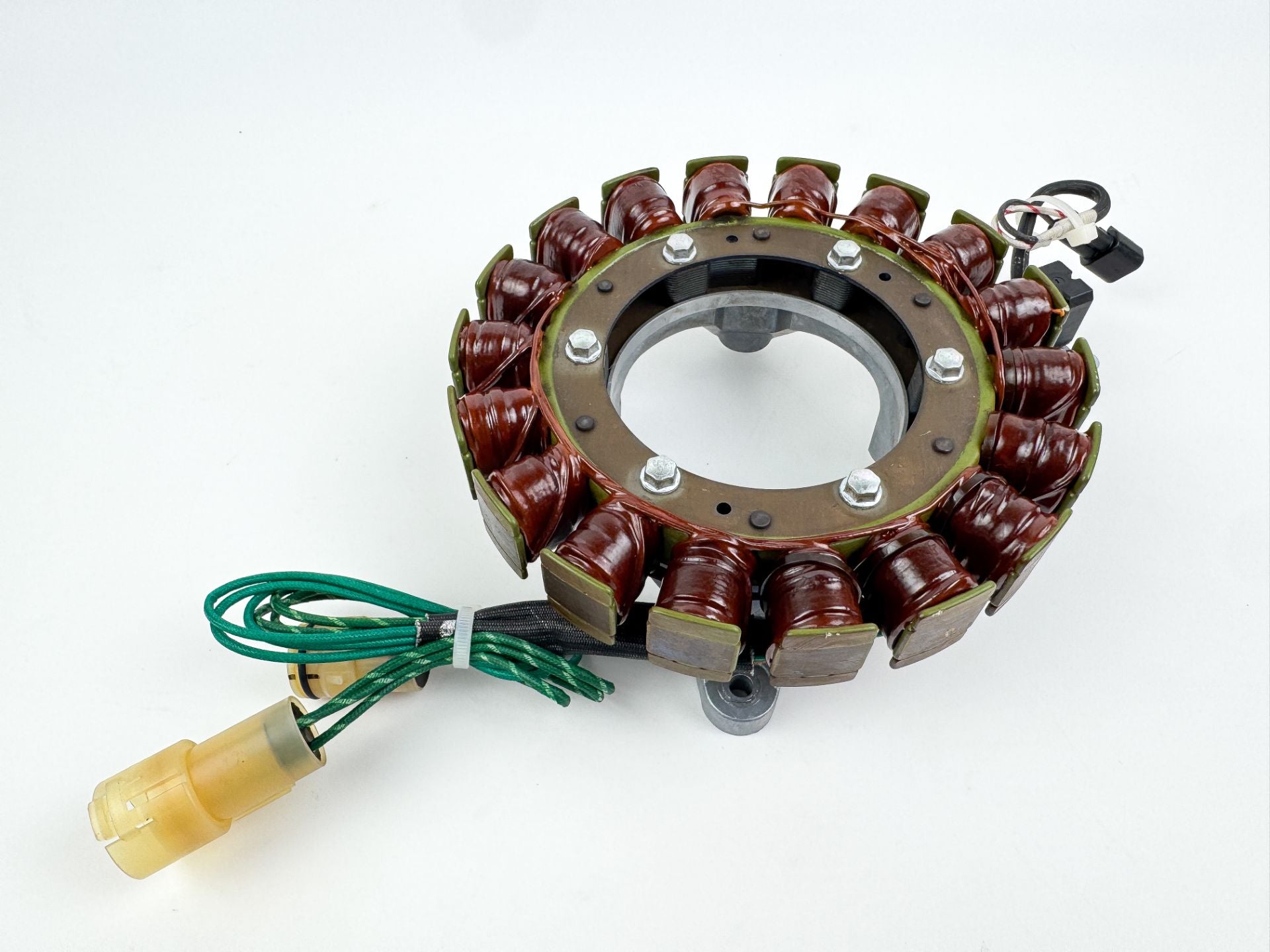 2013 Yamaha 250 HP 4 Stroke Outboard Stator Assembly 6CB-81410-00-00 OEM