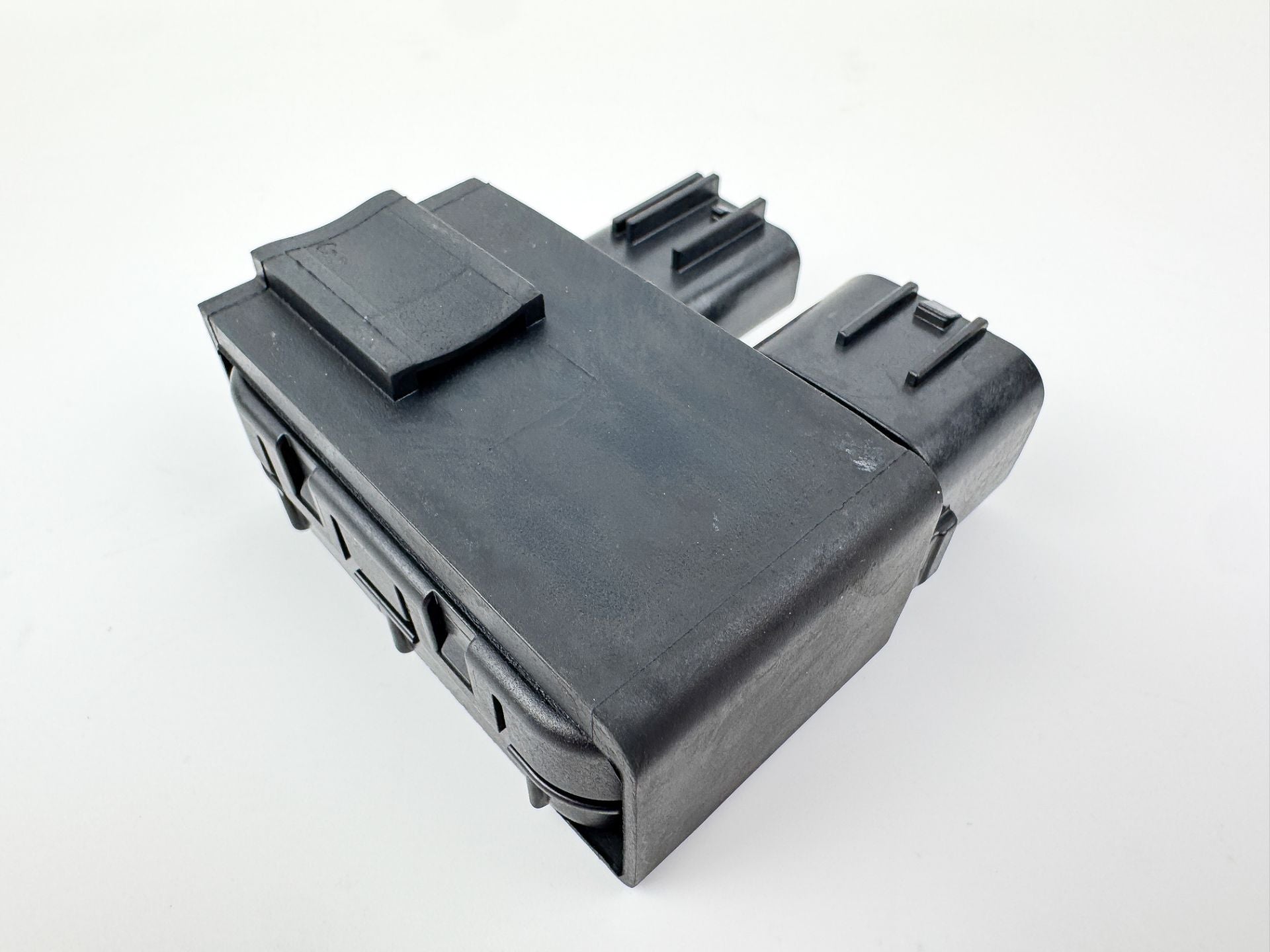 2017 Suzuki 115 HP 4 Stroke Outboard Trim Tilt Relay 38410-93J21 OEM
