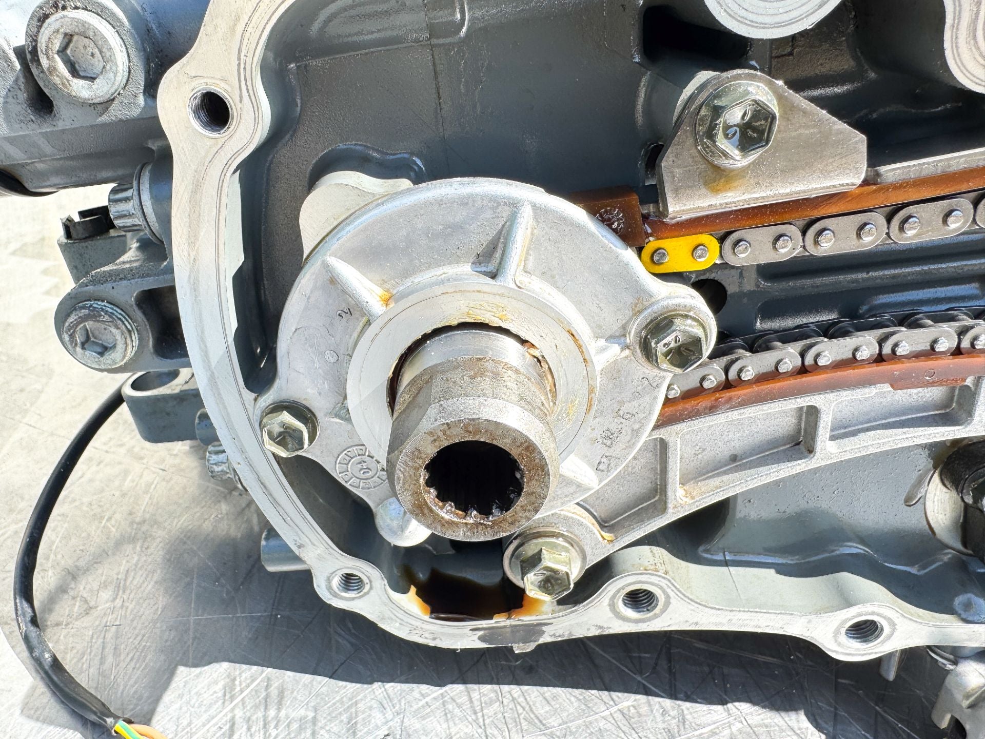 2006 Suzuki 25 HP 4 Stroke Outboard Powerhead OEM