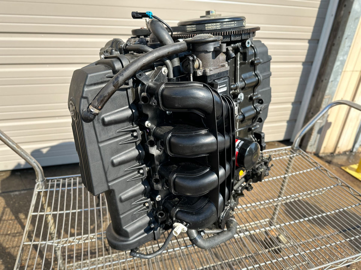 2021 Mercury 150 HP 4 Stroke Outboard Powerhead 8M0122811 OEM