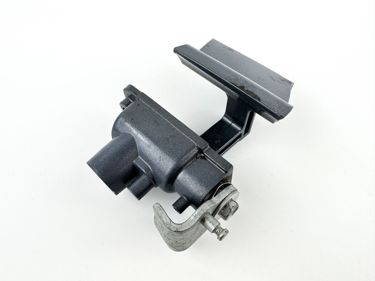 2009 Yamaha 250 HP 4 Stroke Outboard Latch Handle Set 69J-42816-00-8D OEM