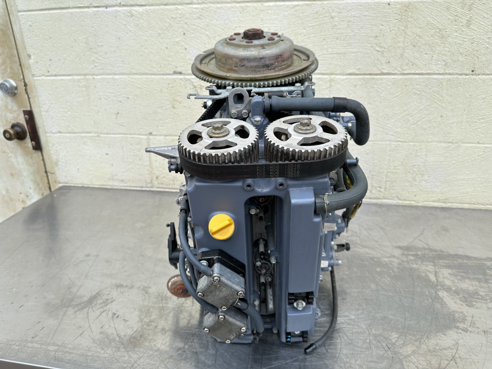 2000 Yamaha 100 HP 4 Stroke Outboard Powerhead 67F-11411-00-00 OEM