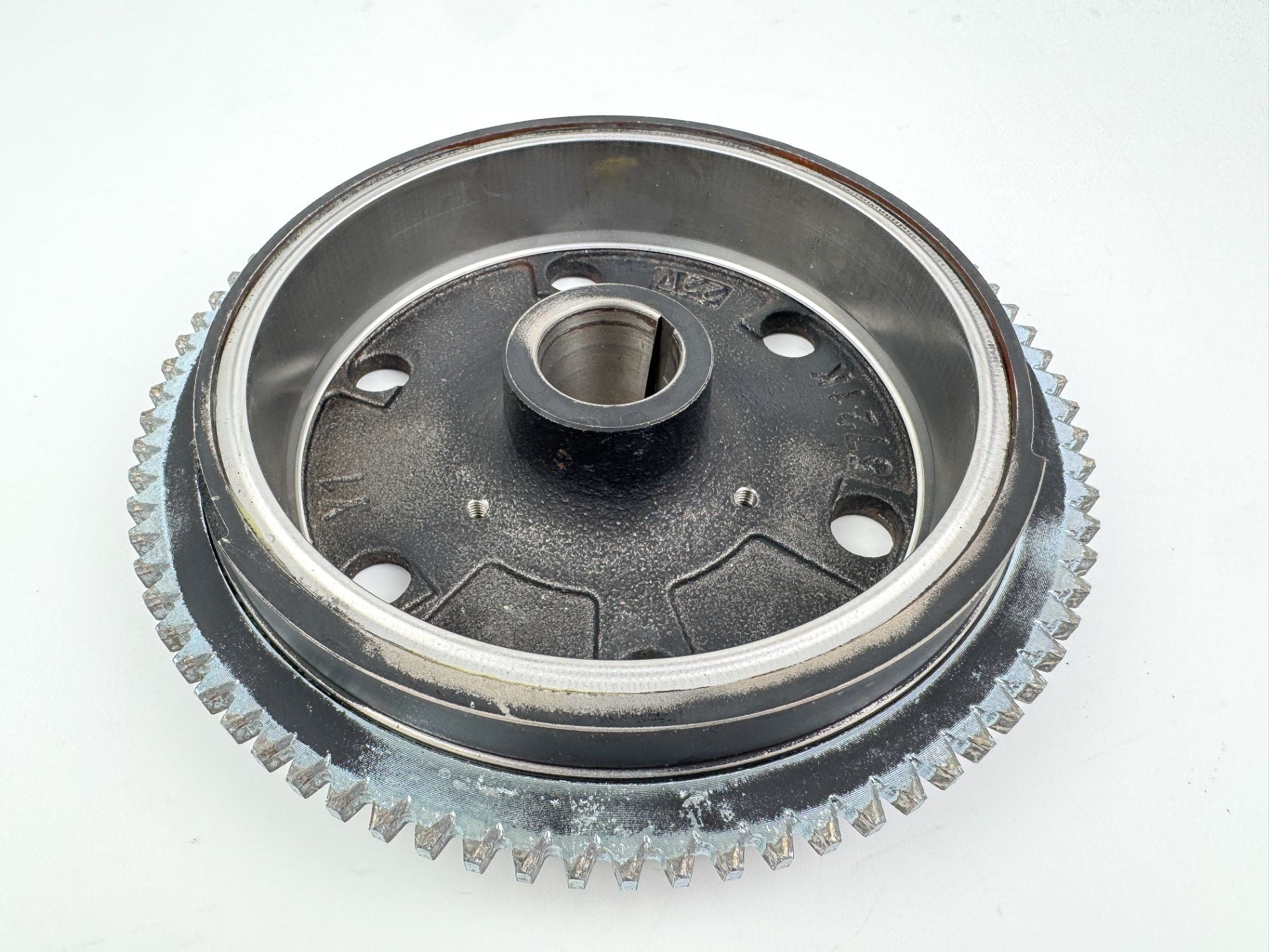 2006 Mercury 25 HP 4 Stroke Outboard Flywheel 898101T64 OEM