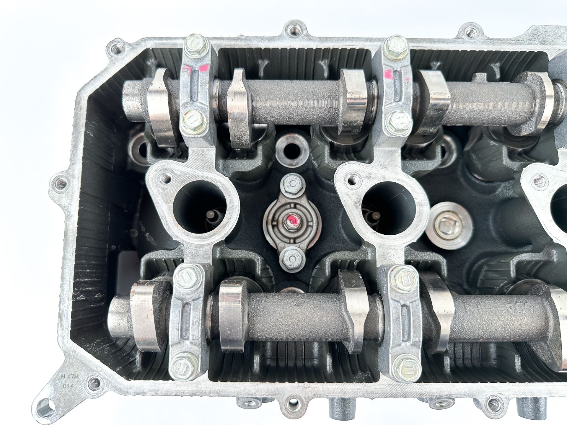 2014 Yamaha 200 HP 4 Stroke Outboard Cylinder Head 6DA-W009A-00-9S OEM