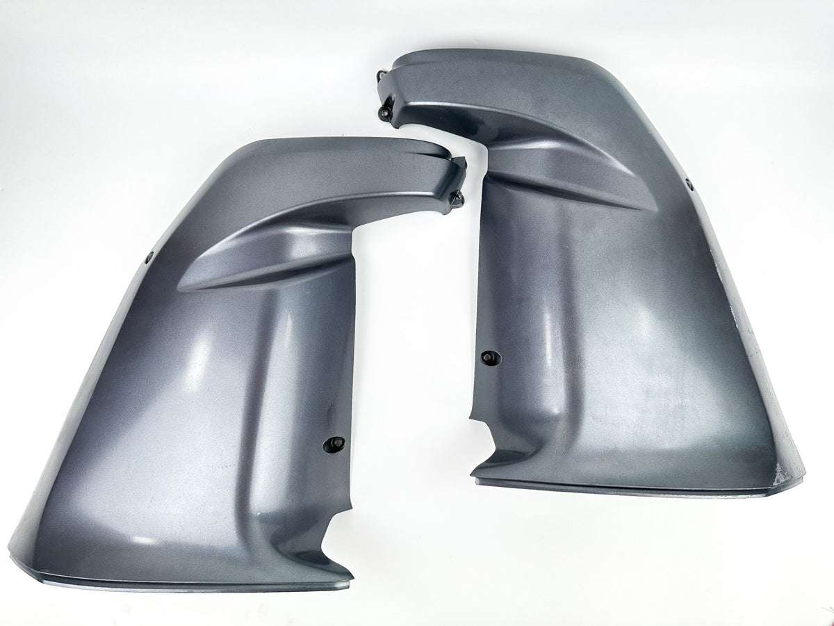 2004 Yamaha 225 HP 4 Stroke Outboard Lower Apron Cover 69J-42741-00-8D OEM