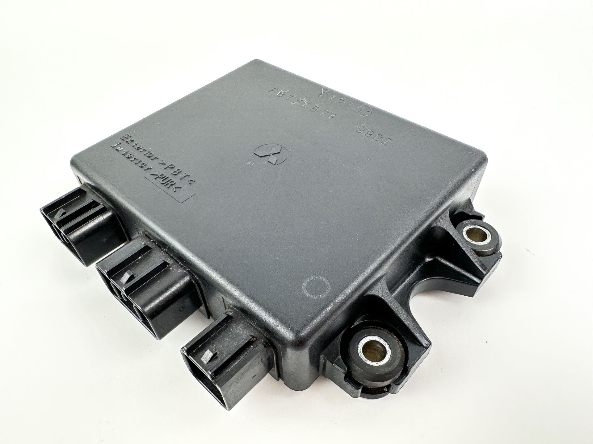 2000 Yamaha 100 HP 4 Stroke Outboard ECU Engine Control Unit 67F-85540-00-00 OEM