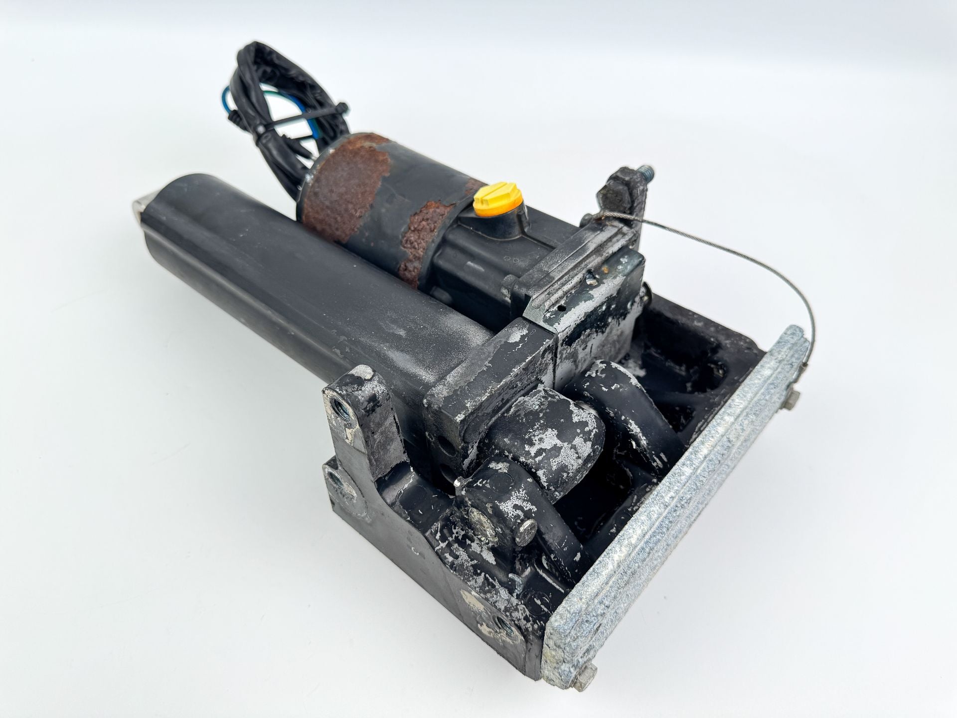 Mercury 70 90 115 120 125 HP Power Tilt and Trim Assembly 830250T5
