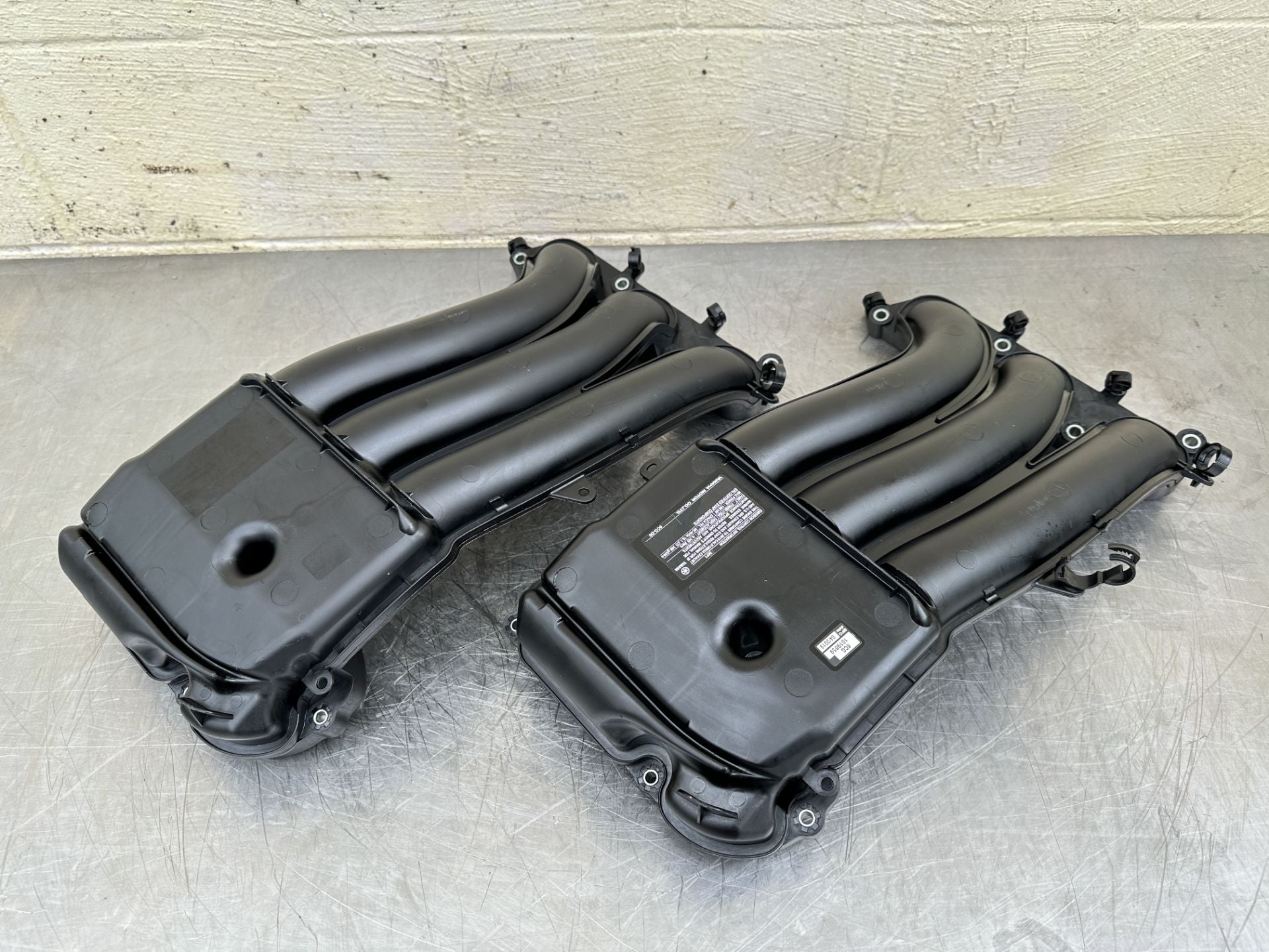 2019 Yamaha 250 HP 4 Stroke Outboard Intake Manifold 6CE-13641-00-00 OEM