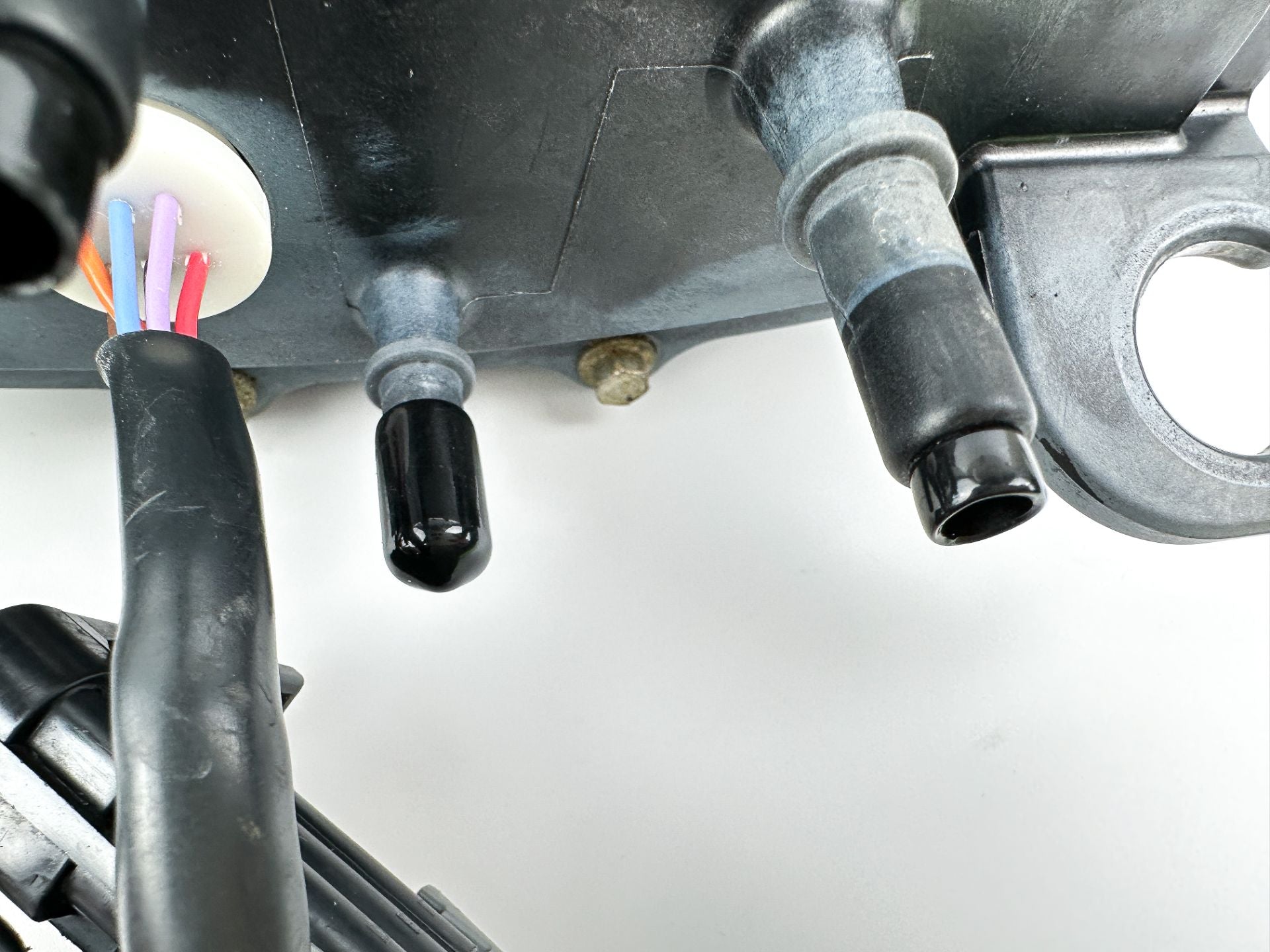 Mercury 200 225 250 275 300 HP L6 Verado Fuel Supply Module FSM 880596T06