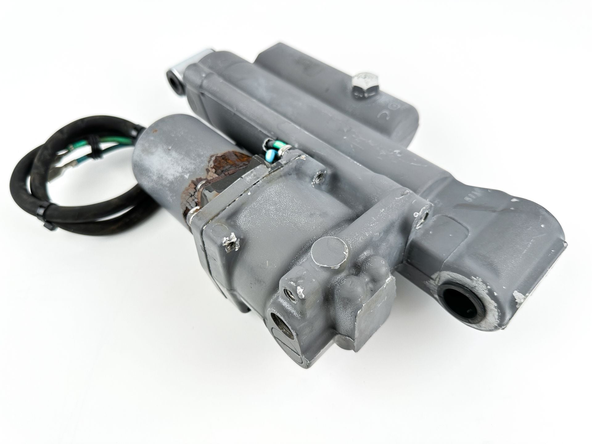 97-03 56000-ZV5-823ZA Honda 40 45 50 HP 4 Stroke Outboard Power Trim Tilt Unit