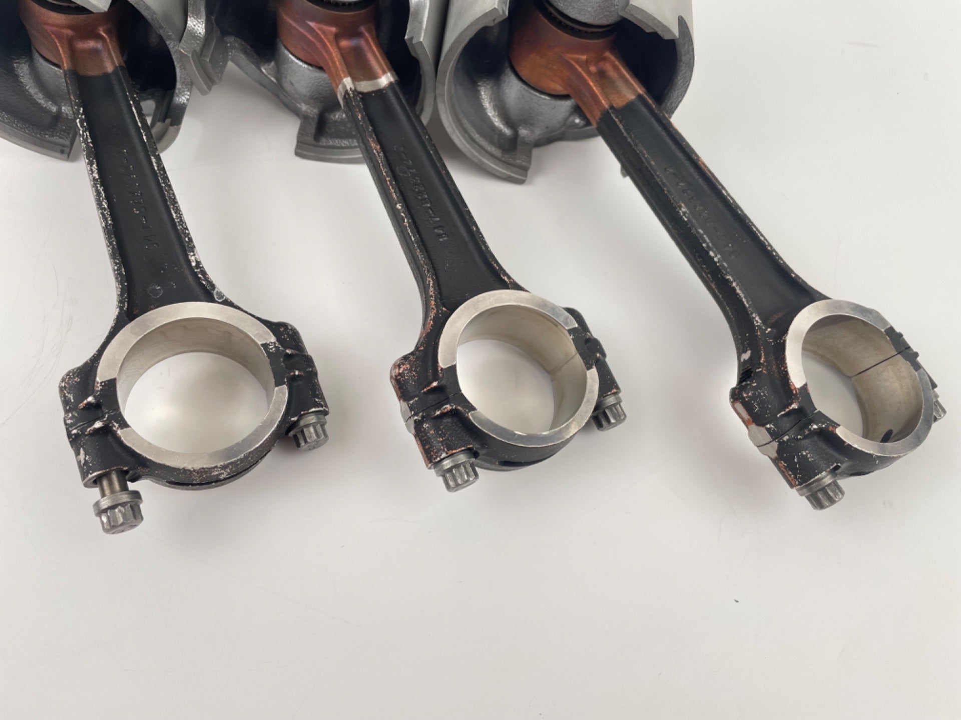 2015 Mercury 250 HP 2 Stroke Outboard Piston W/ Connecting Rod 843199T13 OEM