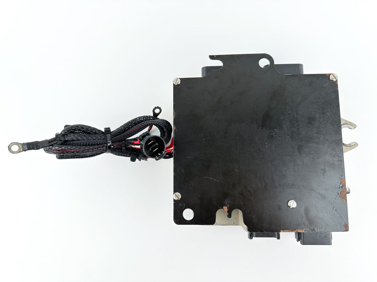 2001 Evinrude 115 HP 2 Stroke Outboard Engine Control Unit ECU 0586724 OEM