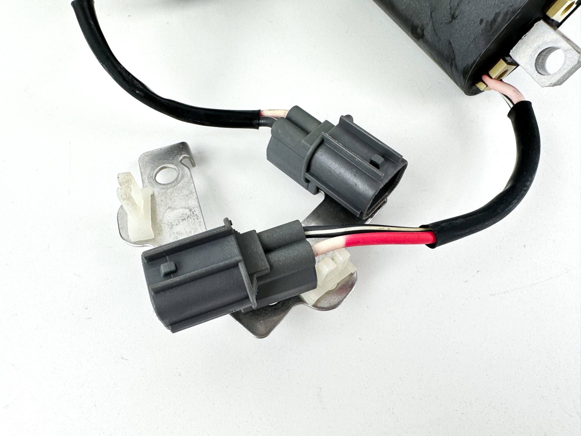 2005 Yamaha 115 HP 4 Stroke Outboard Ignition Coil Set 68V-82310-00-00 OEM