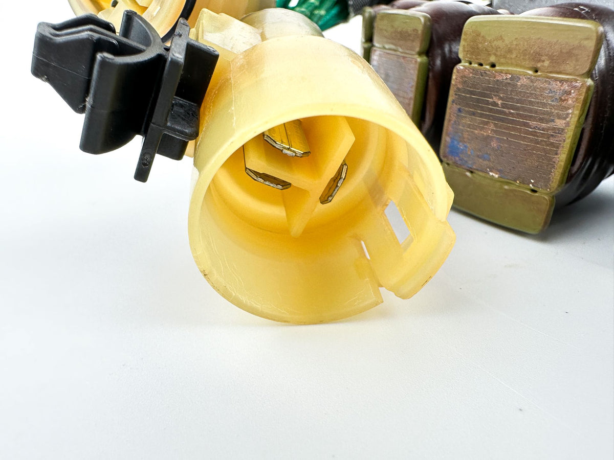 2012 Yamaha 250 HP 4 Stroke Outboard Coil Pulser Base Stator Assembly 6CB-81410-00-00 OEM