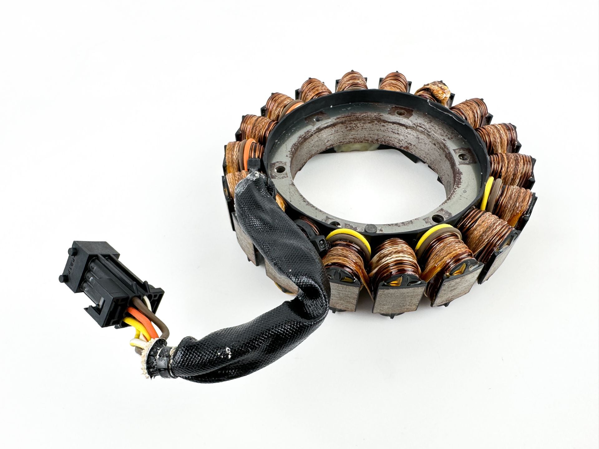 2013 Evinrude 250 HP 2 Stroke Outboard Stator Assembly 0586948 OEM