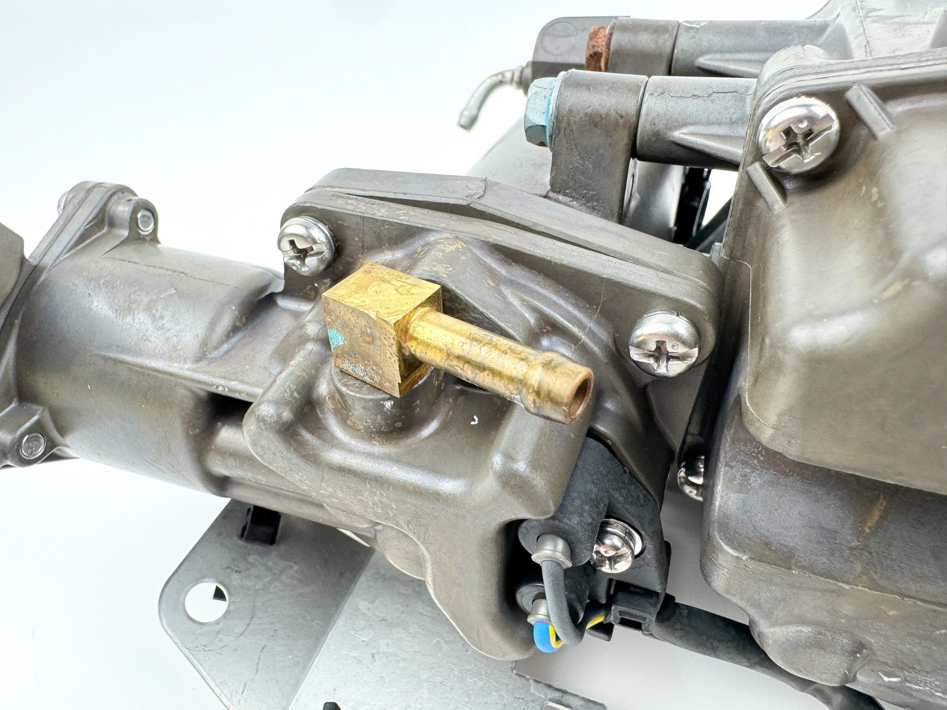 2007 Honda 150 HP 4 Stroke Outboard Vapor Separator Tank VST 16017-ZY6-043 OEM