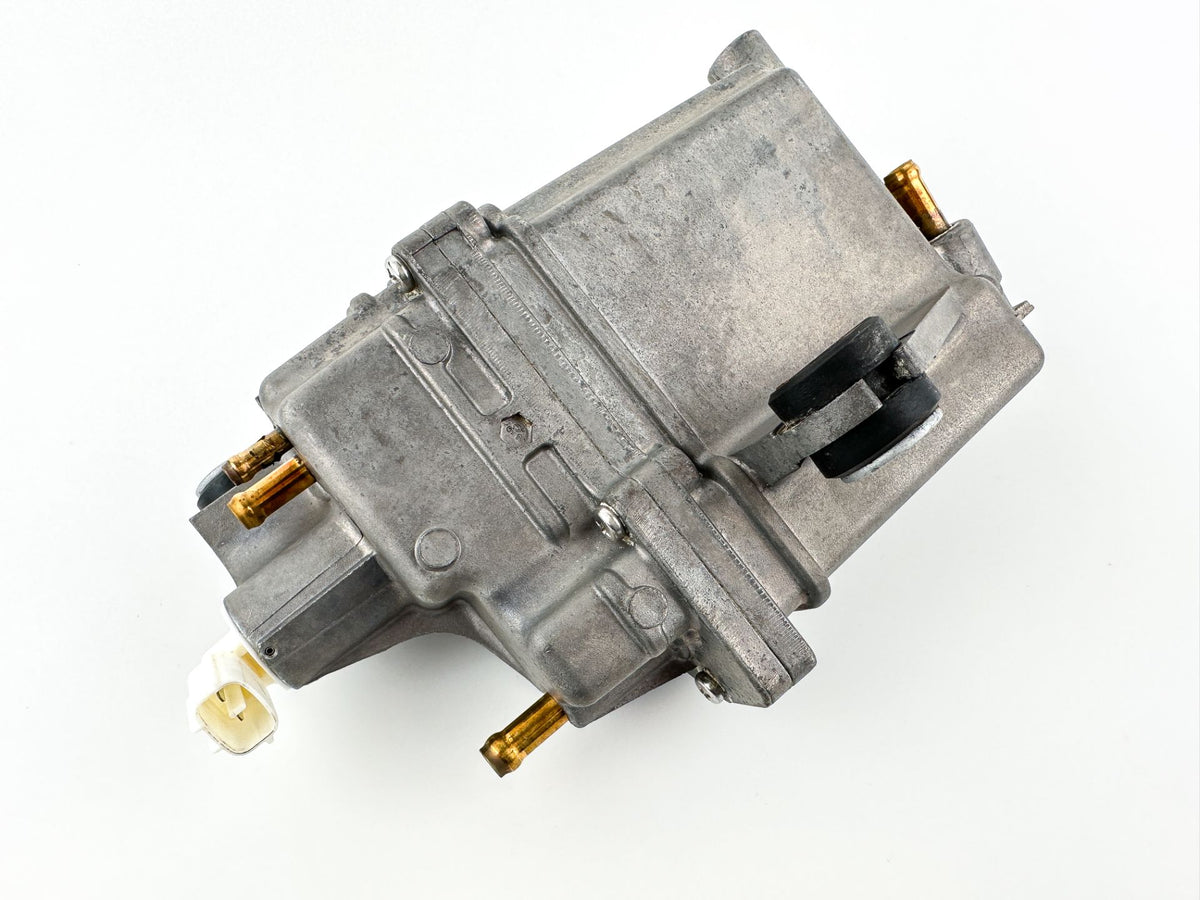 2017 Suzuki 200 HP 4 Stroke Outboard Vapor Separator Tank VST 15600-96J30 OEM