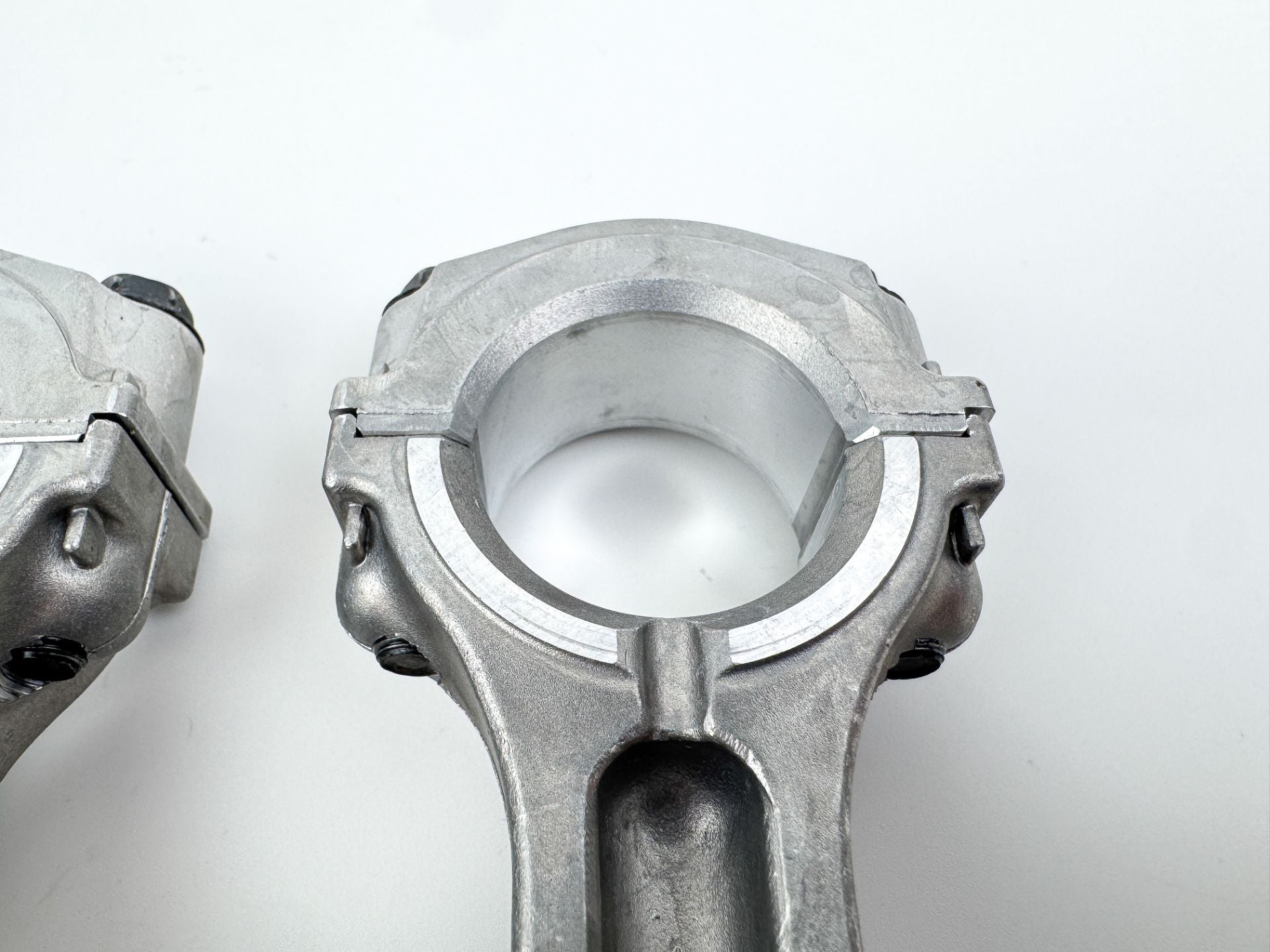 2007 Mercury 25 HP 4 Stroke Outboard Piston & Connecting Rod Set 834961T03 OEM