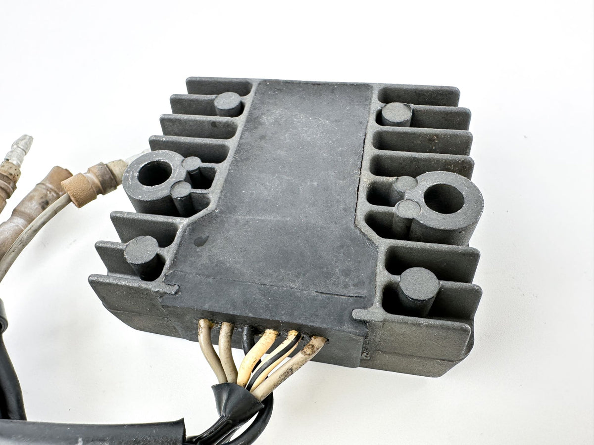 1996 Honda 50 HP 4 Stroke Outboard Rectifier & Regulator 31600-ZV5-003 OEM