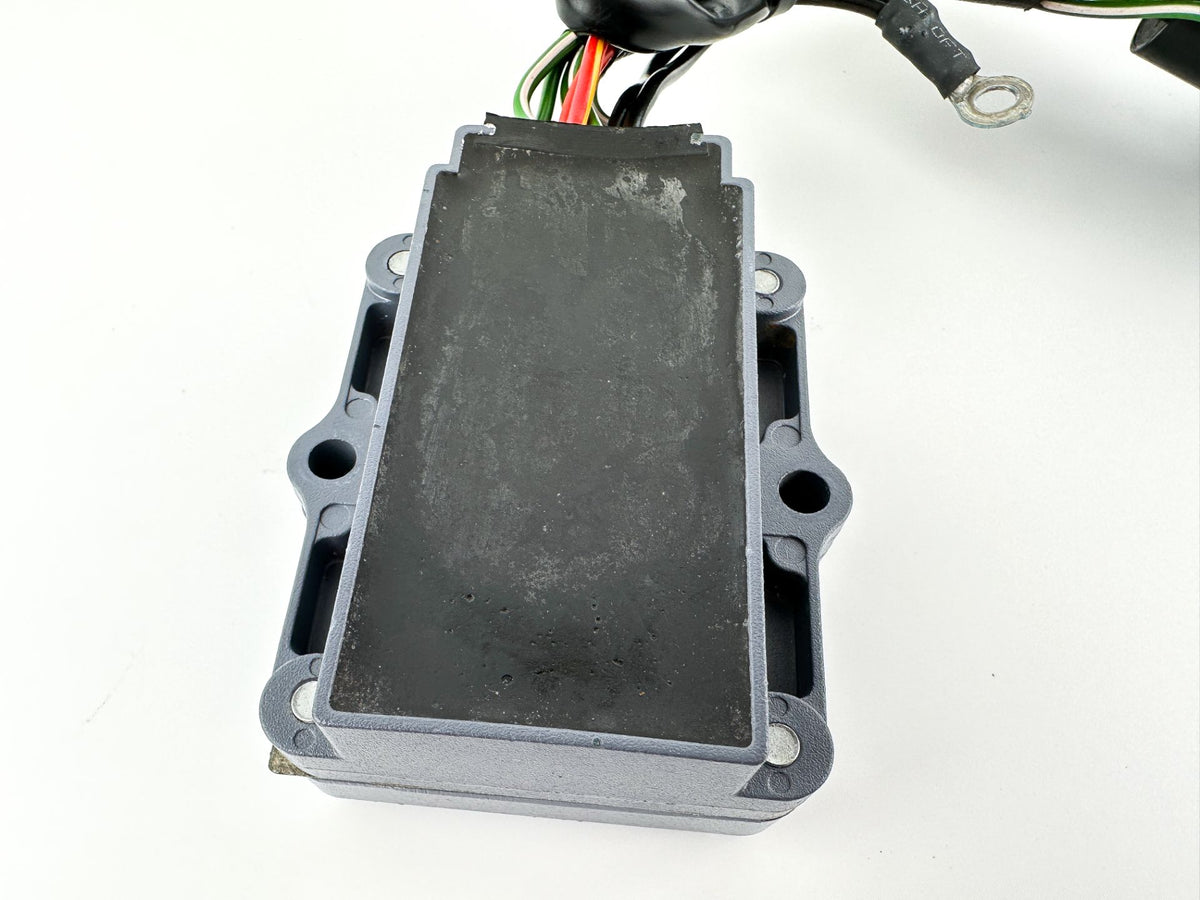 2002 Yamaha 200 HP 4 Stroke Outboard Rectifier & Regulator 69J-81960-01-00 OEM