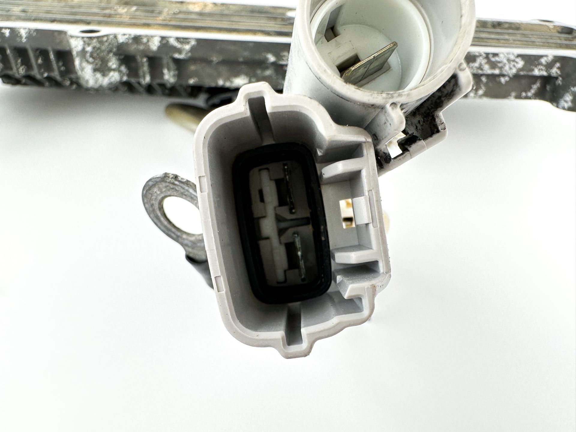 2013 Suzuki 140 HP 4 Stroke Outboard Rectifier & Regulator 32800-92J00 OEM