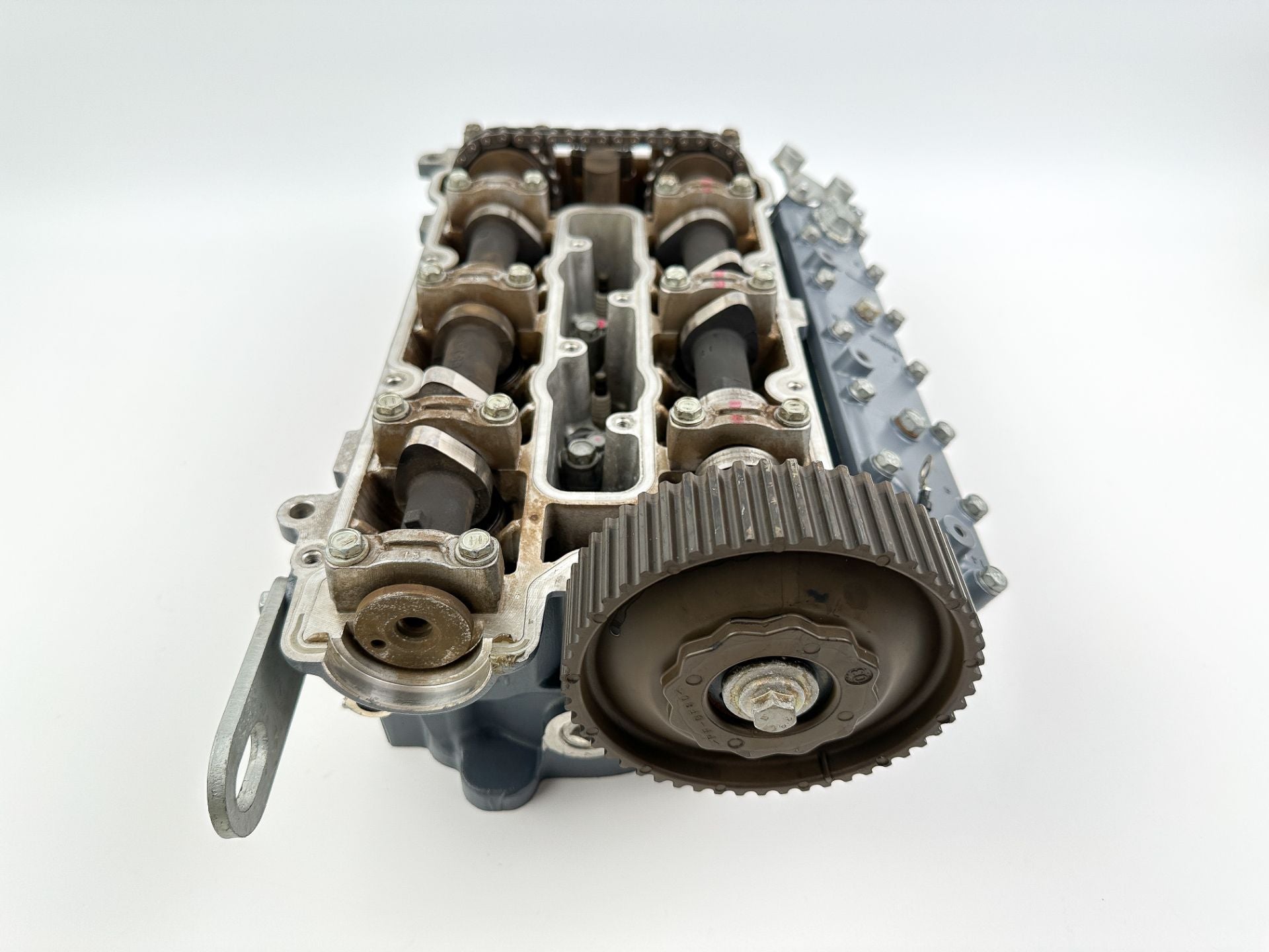 2004 Yamaha 225 HP 4 Stroke Outboard Starboard Cylinder Head 69J-W009A-02-1S OEM