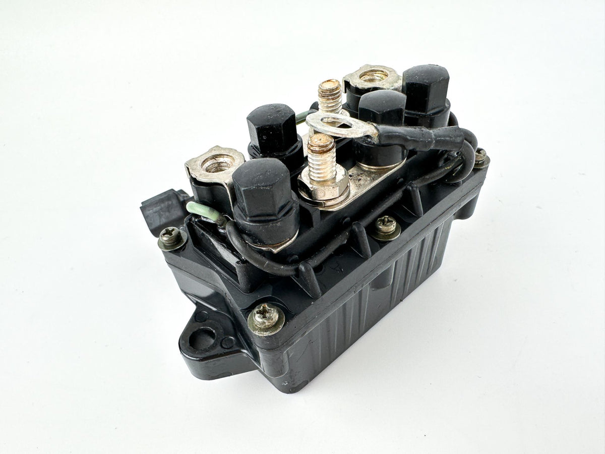 2004 Yamaha 150 HP 2 Stroke Outboard Trim Tilt Relay 68F-81950-01-00 OEM