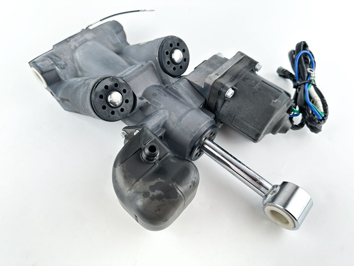 2014 Yamaha 200 HP 4 Stroke Outboard Power Trim Tilt Unit 63P-43800-06-00 OEM