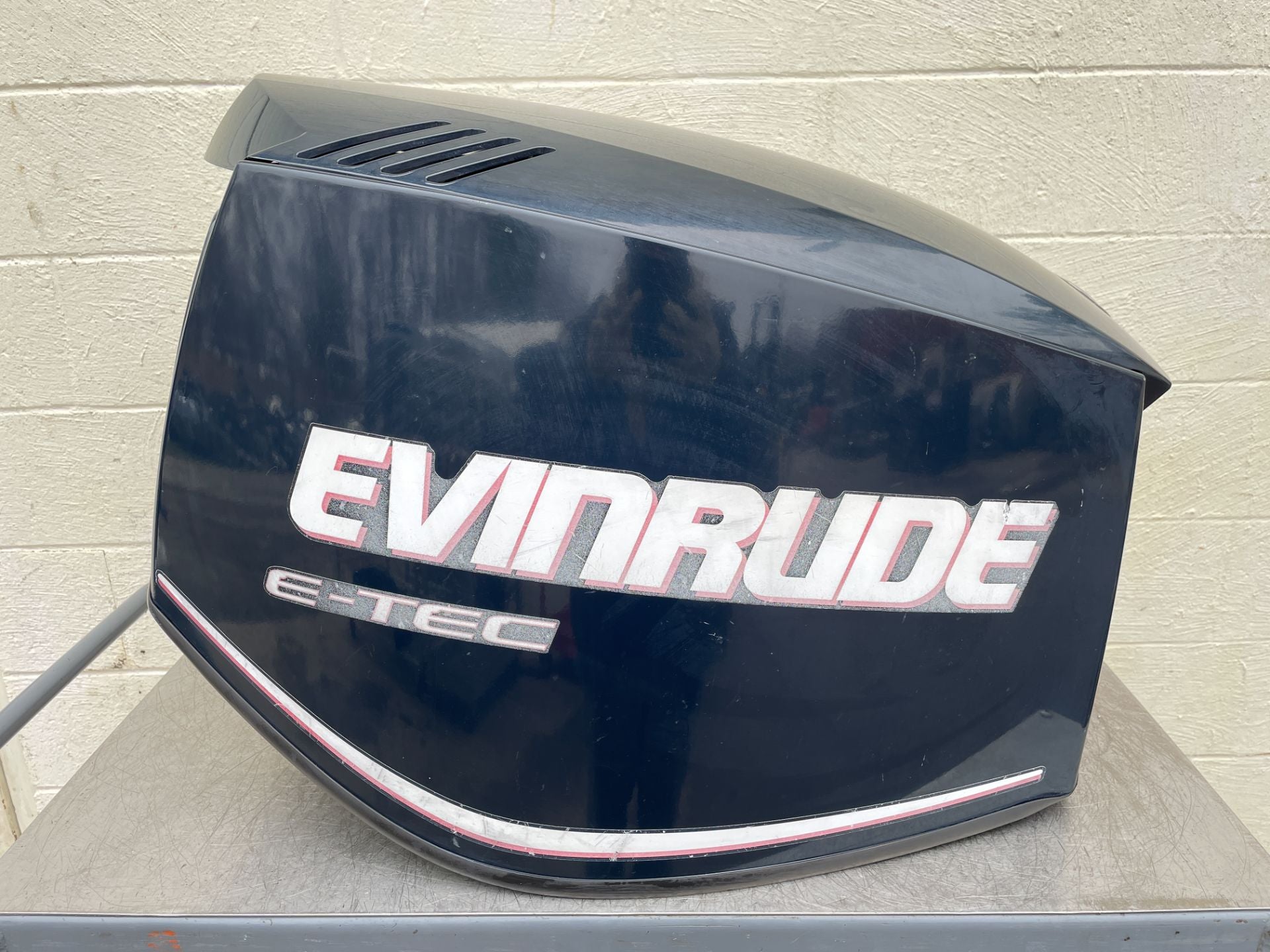 2013 Evinrude 150 HP 2 Stroke Outboard Top Cowling 0285749 OEM