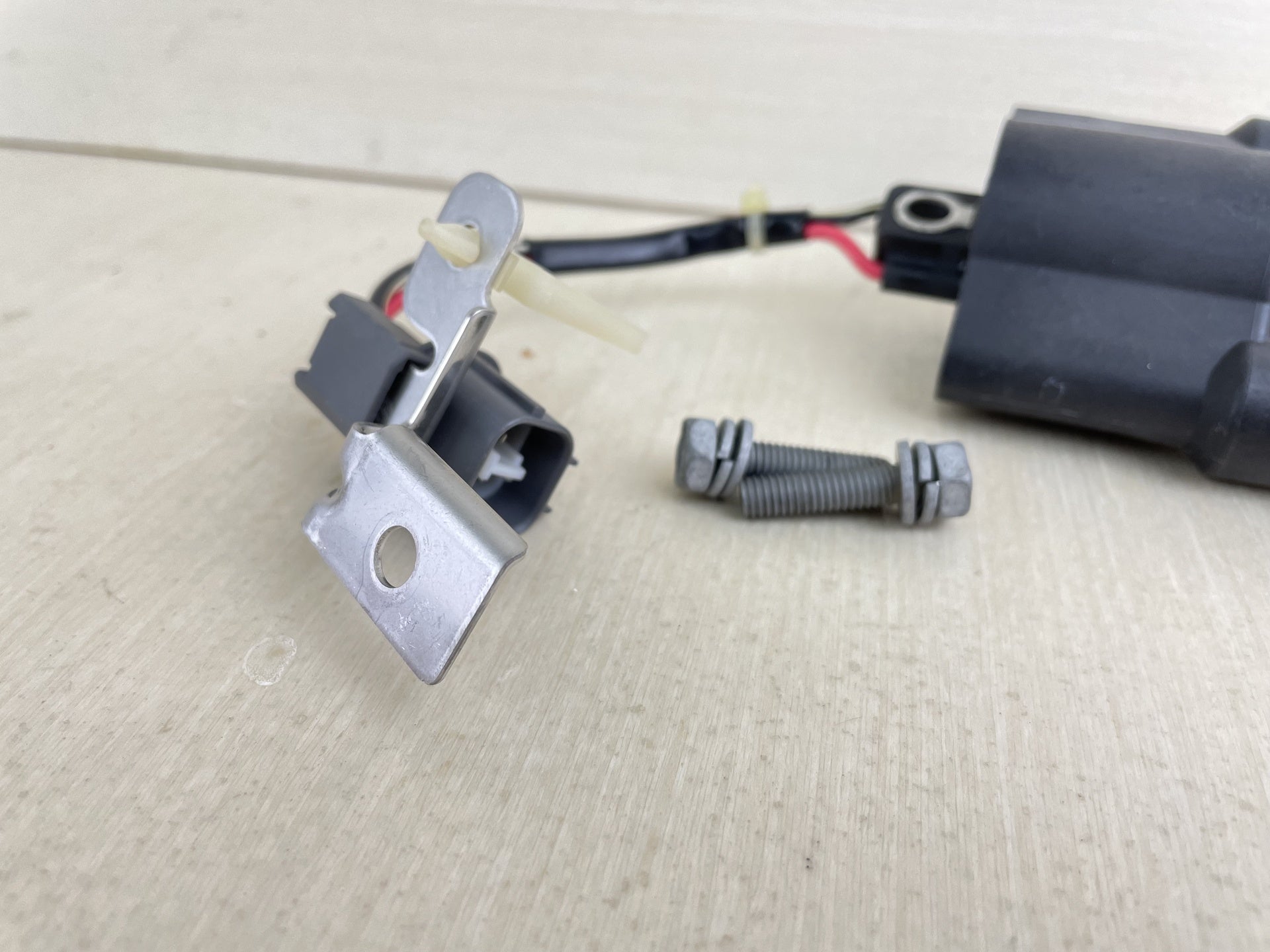 04 - 2021 Yamaha Outboard Ignition Coil 50 60 70 75 90 115 150 HP