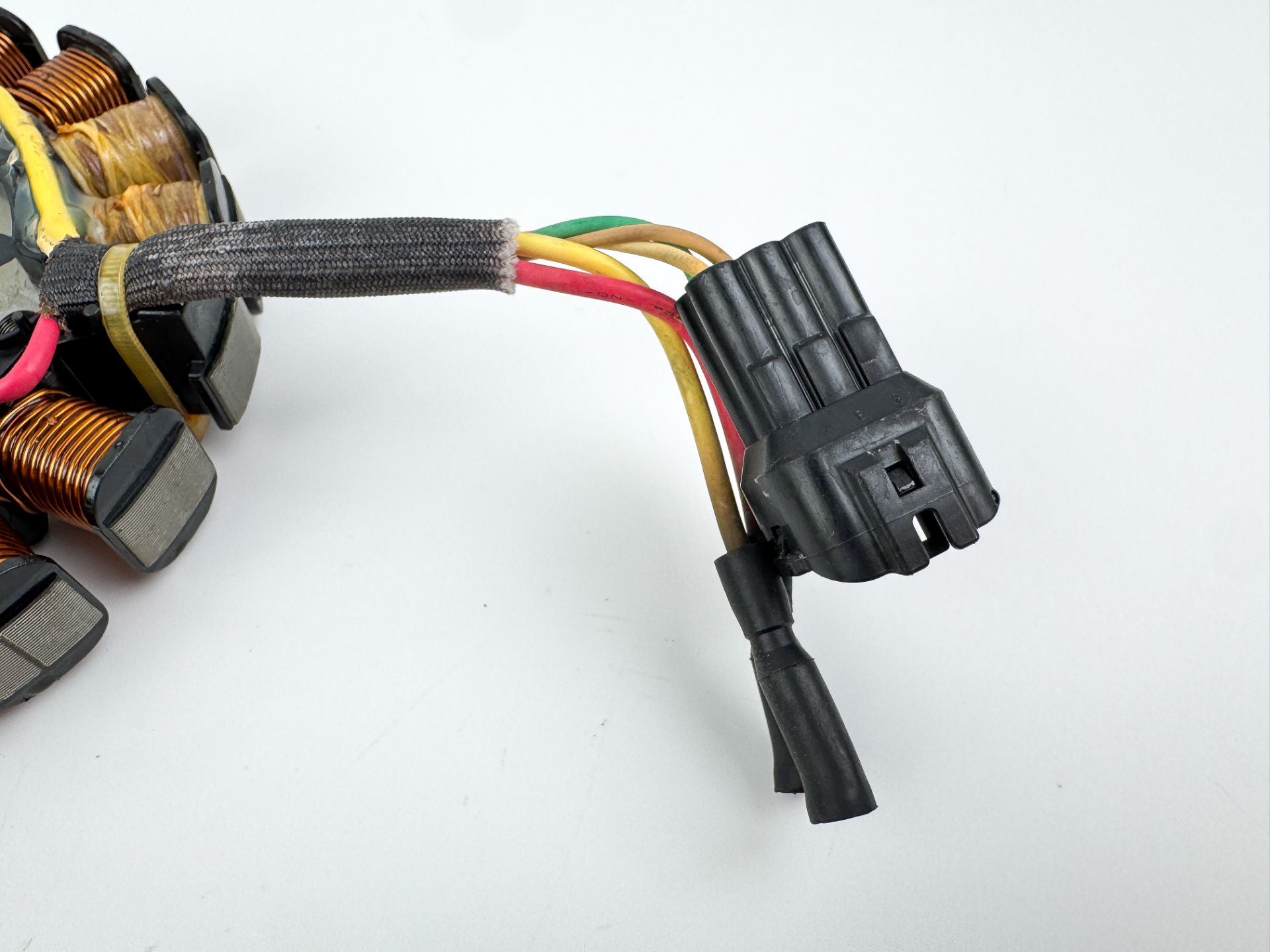2006 Suzuki 25 HP 4 Stroke Outboard Stator Charging Coil 32101-89J20 OEM