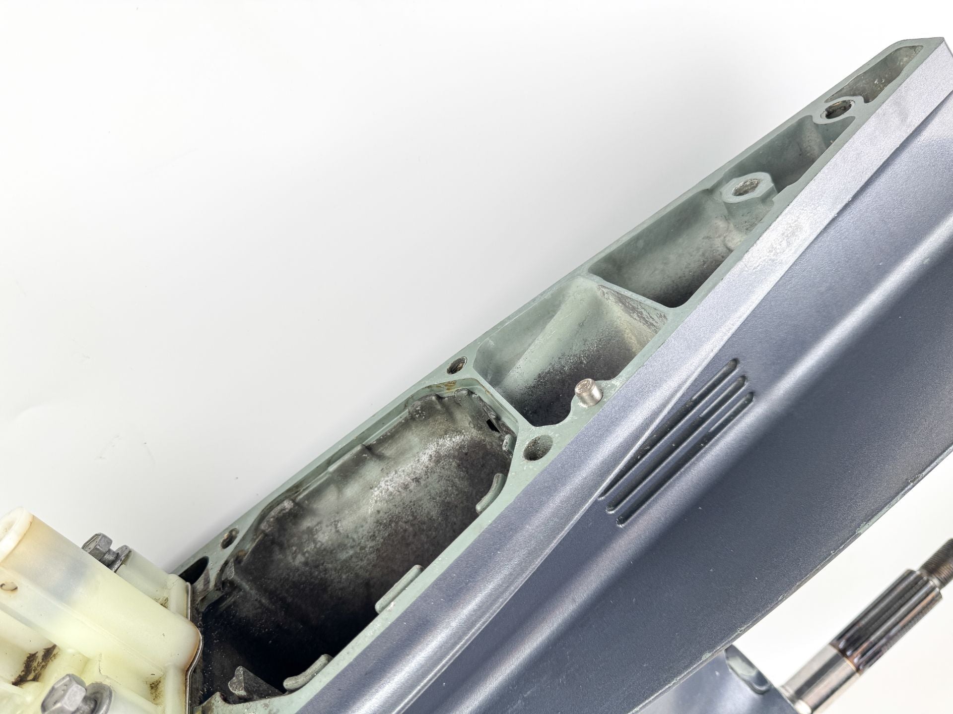 Yamaha 200 225 HP 4 Stroke Outboard 25" XL Lower Unit Counter Left Hand 2002-2015