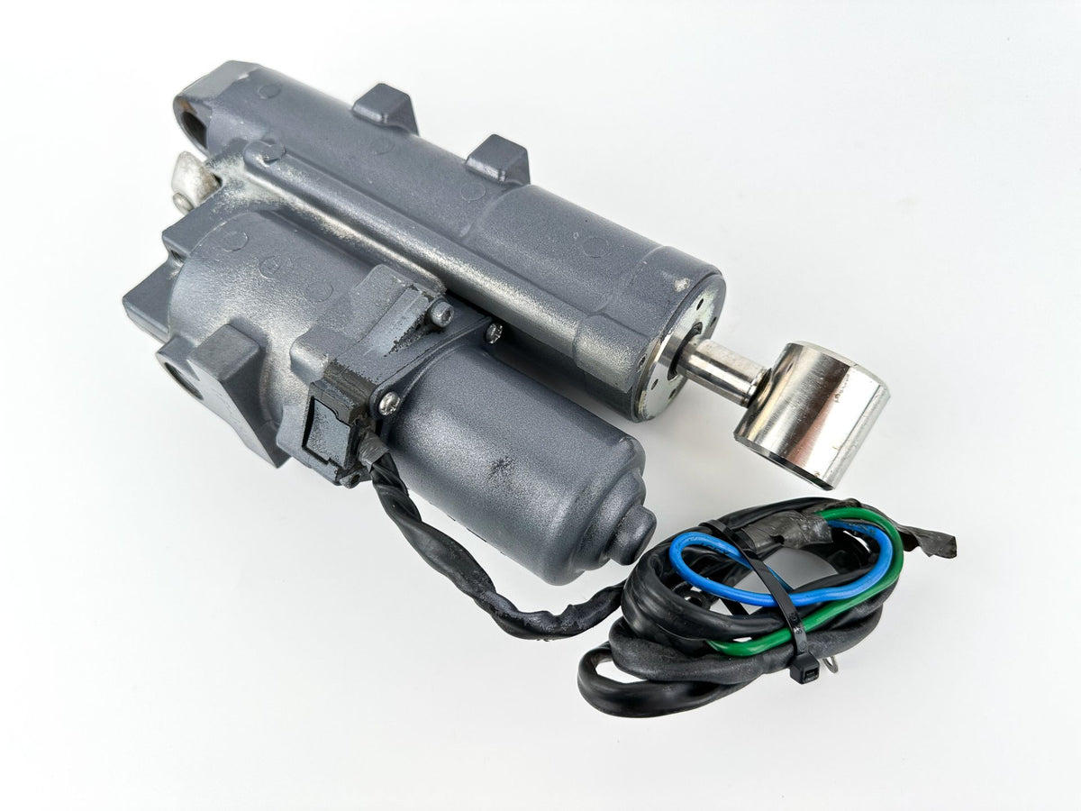 Yamaha 40 50 HP 4 Stroke Outboard Power Trim Tilt Unit 62Y-43800-00-4D OEM