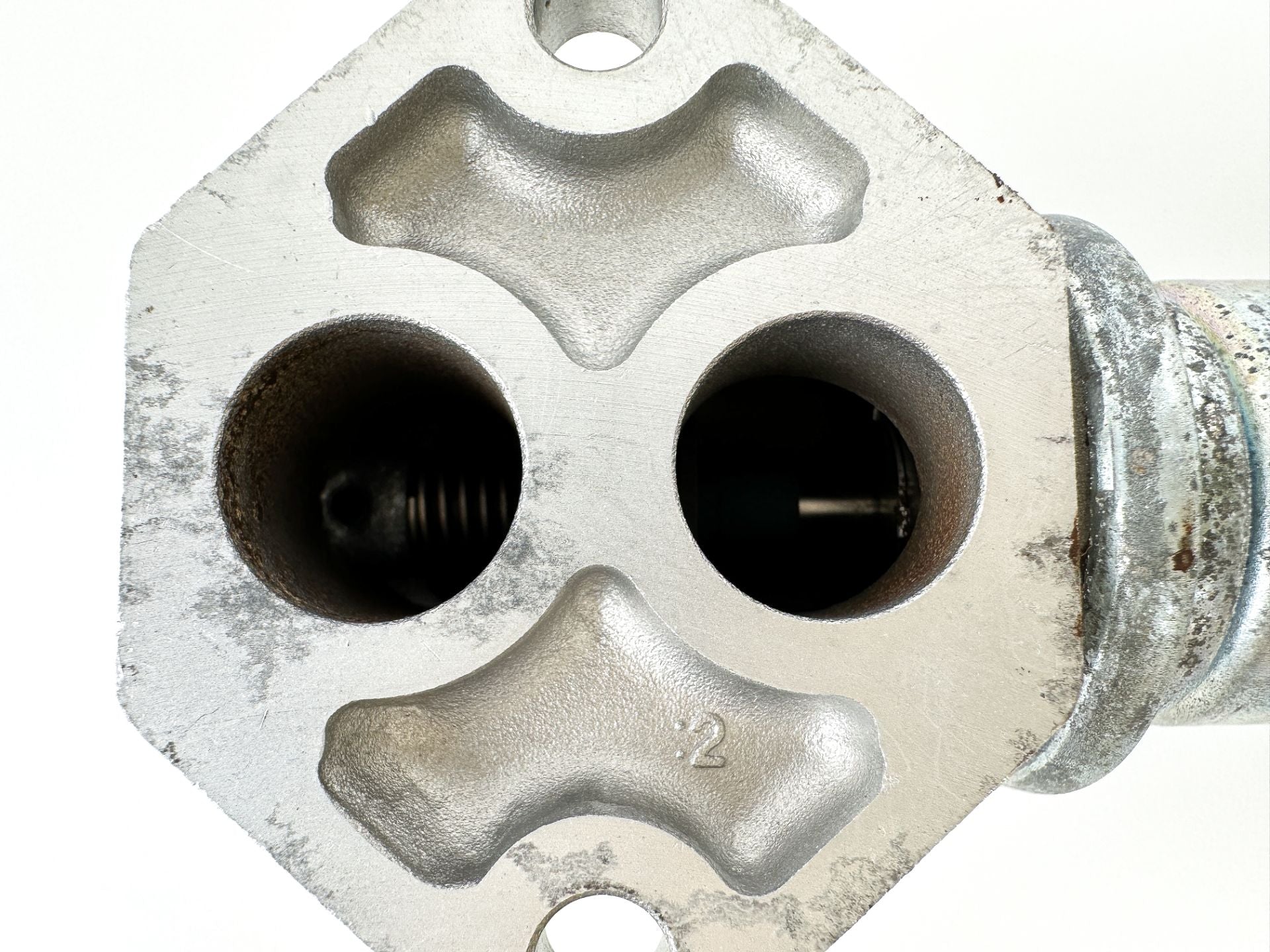 2005 Suzuki 115 HP 4 Stroke Outboard IAC Idle Air Control Valve 18137-77E00 OEM