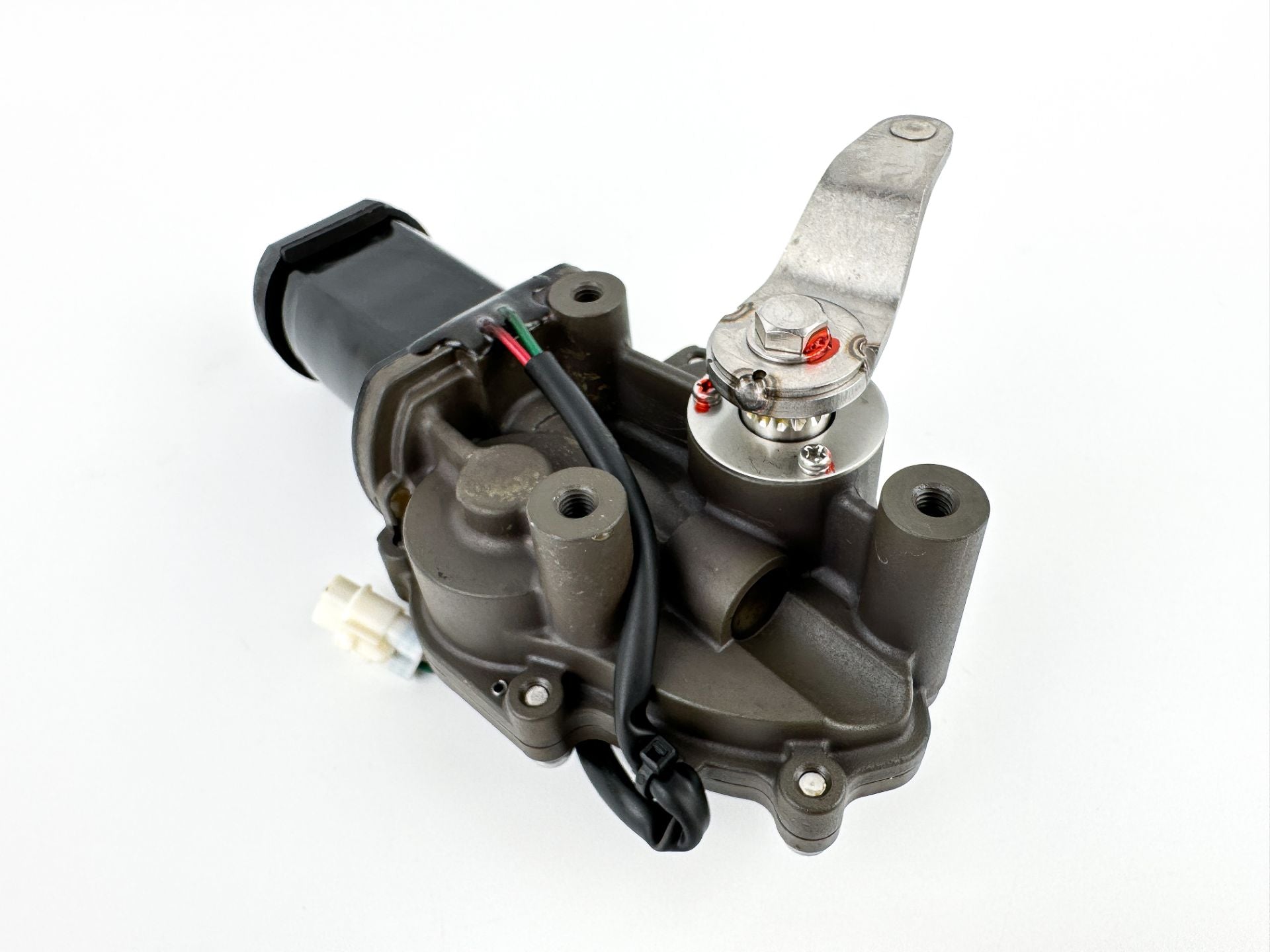 2018 Suzuki 200 HP 4 Stroke Outboard Shift Actuator 38890-98J12 OEM