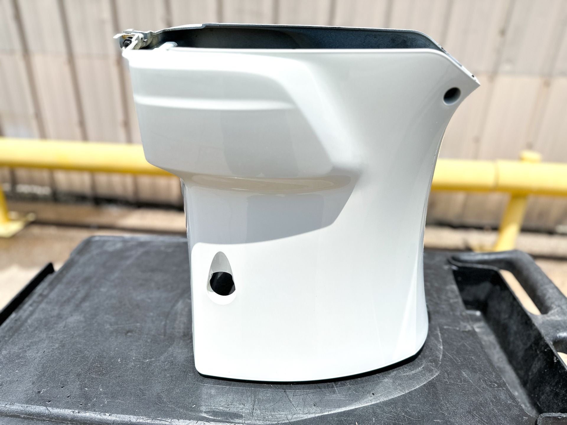 2018 Suzuki 200 HP 4 Stroke Outboard Top Cowling W/ Apron Set 61403-96810-Y5S