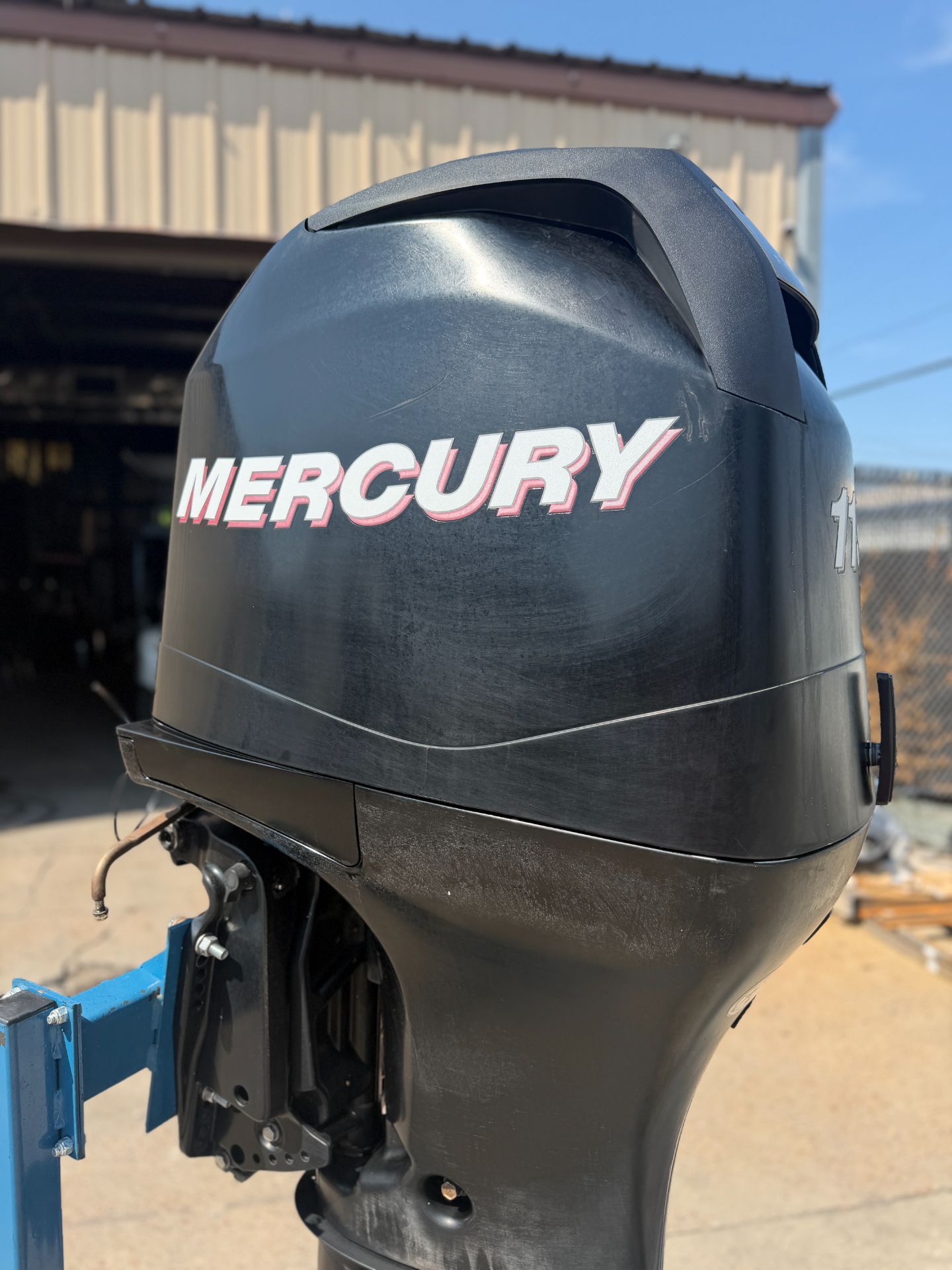 2007 Mercury 115HP 4 Stroke Outboard Engine W/ 25 Shaft 227 Hours