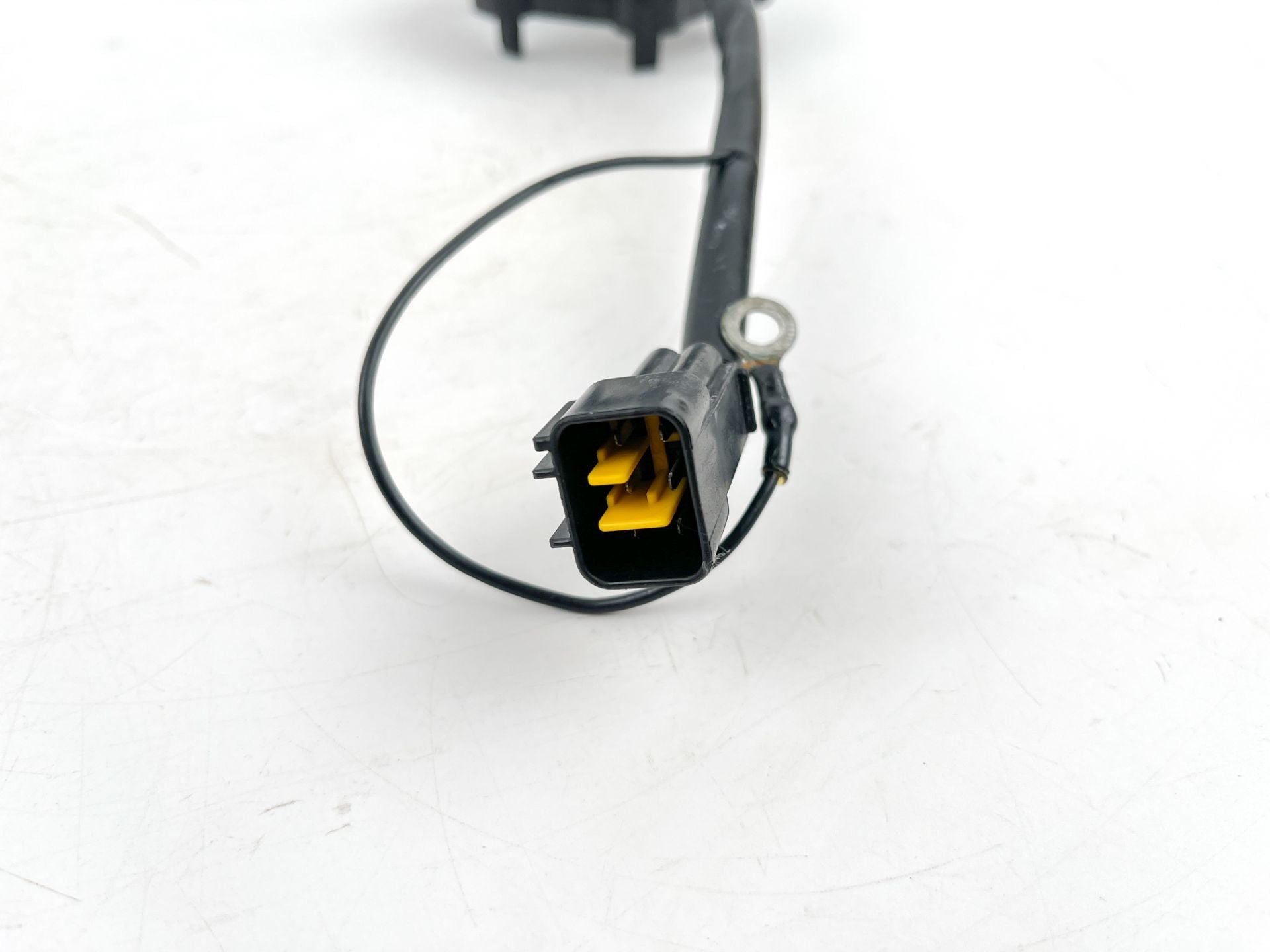 2001 Yamaha 225 HP 2 Stroke Outboard Coil Pulser 61A-85580-01-00 OEM