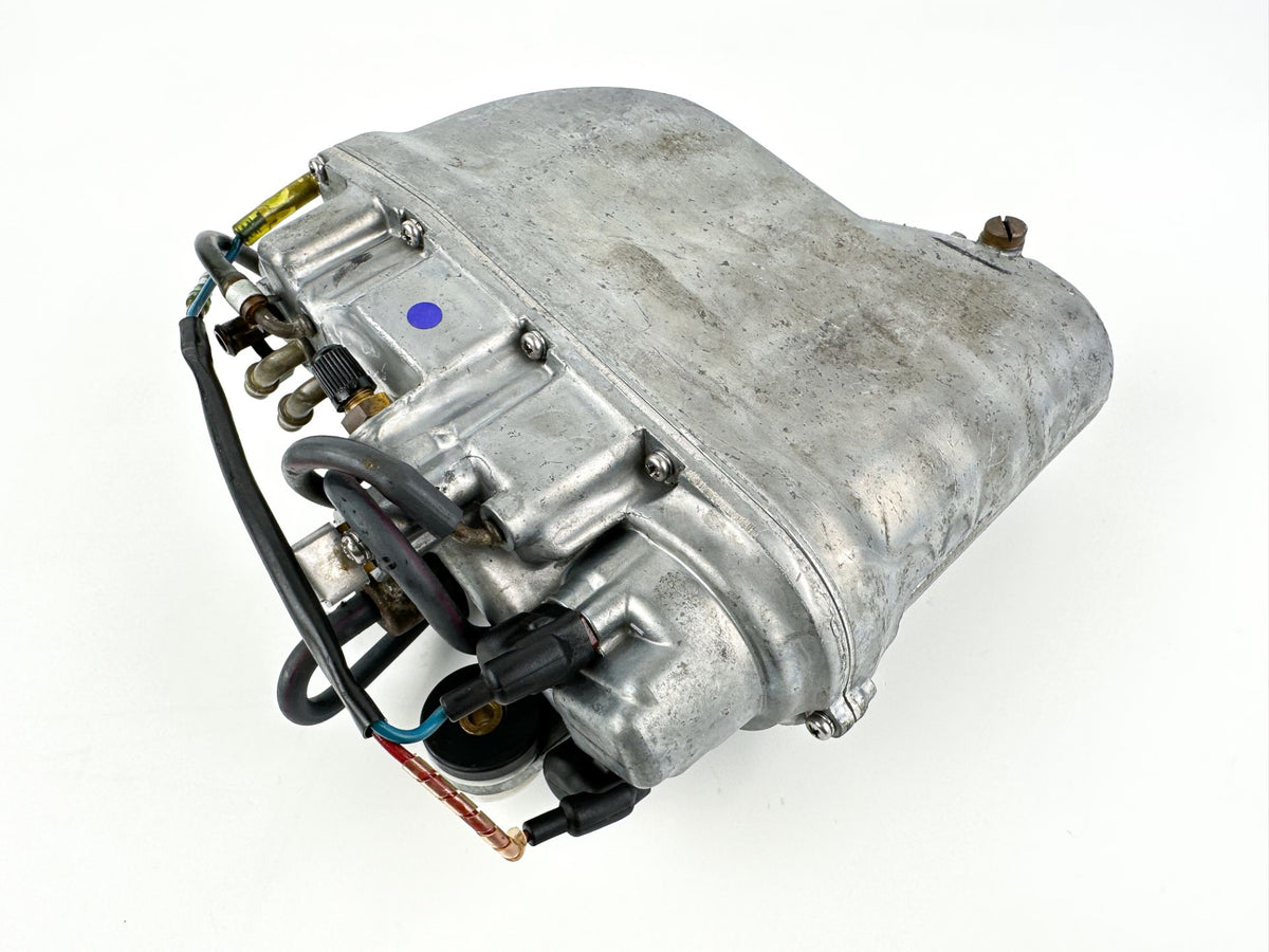 2004 Yamaha 150 HP 2 Stroke Outboard VST Float Chamber Assembly 68F-13907-01-00 OEM