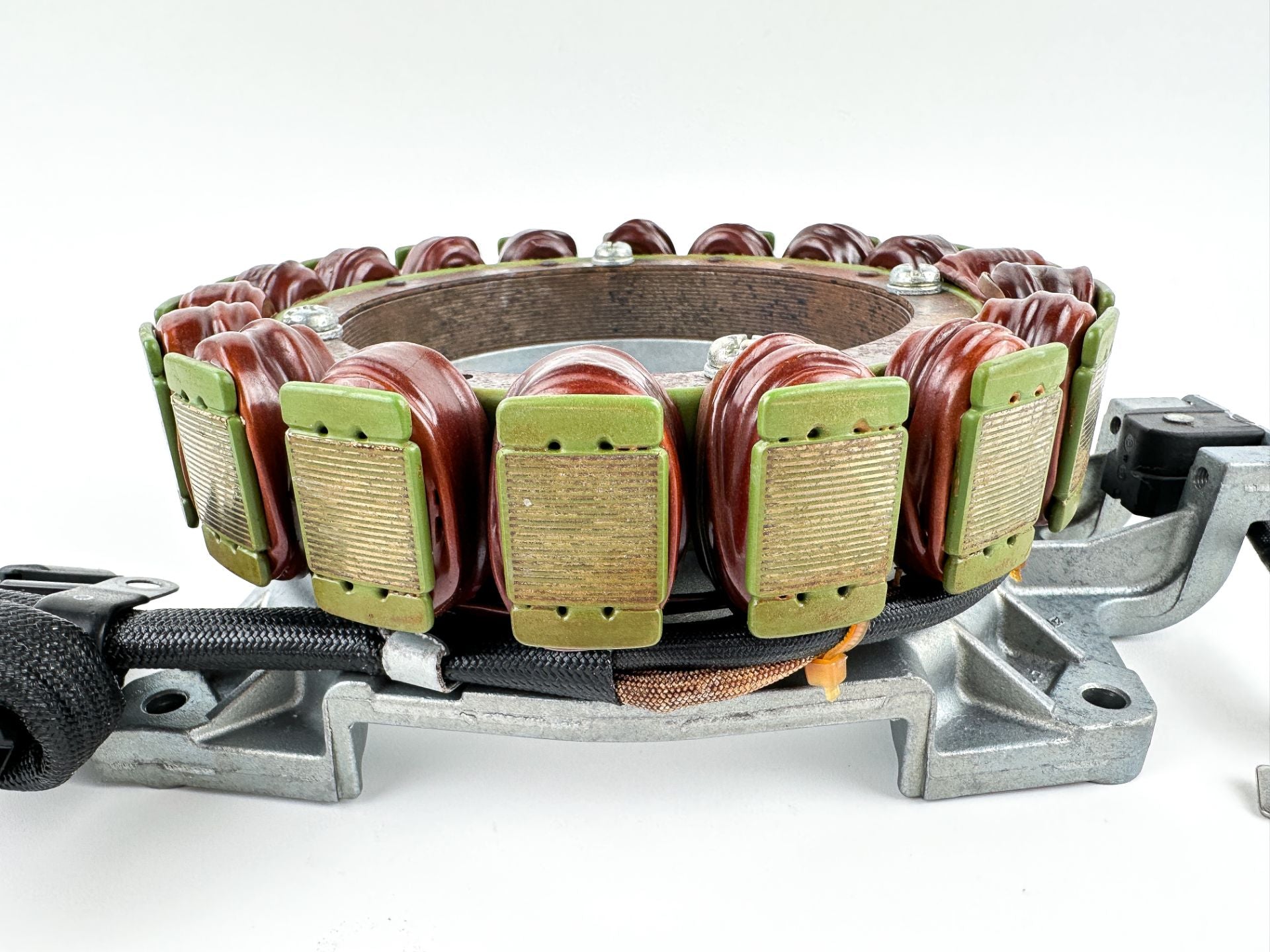 2009 Yamaha 250 HP 4 Stroke Outboard Coil Pulser Base Stator Assembly 6P2-81460-00-00 OEM